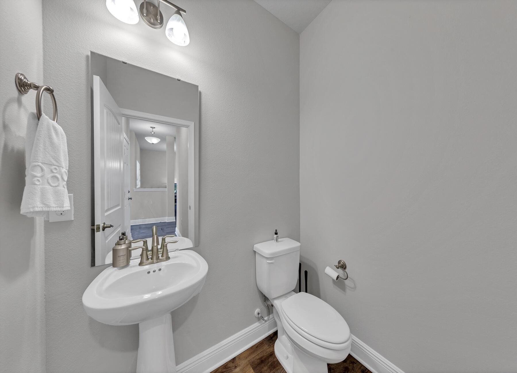 RIDGEWAY LANDING PHASE 1 - Residential Lease