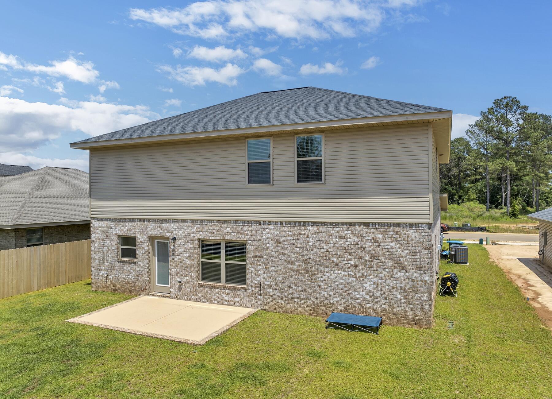 RIDGEWAY LANDING PHASE 1 - Residential Lease