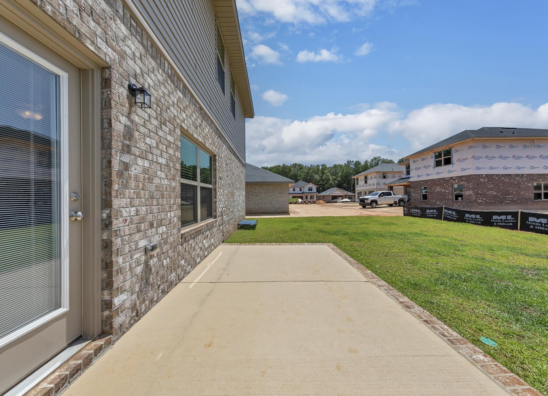 RIDGEWAY LANDING PHASE 1 - Residential Lease