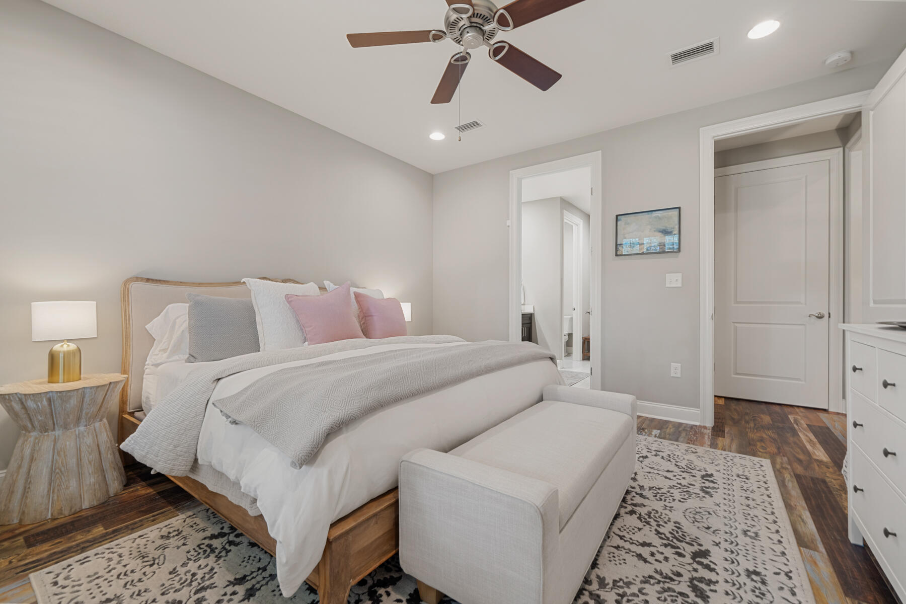 MAGNOLIA WOODS - Residential