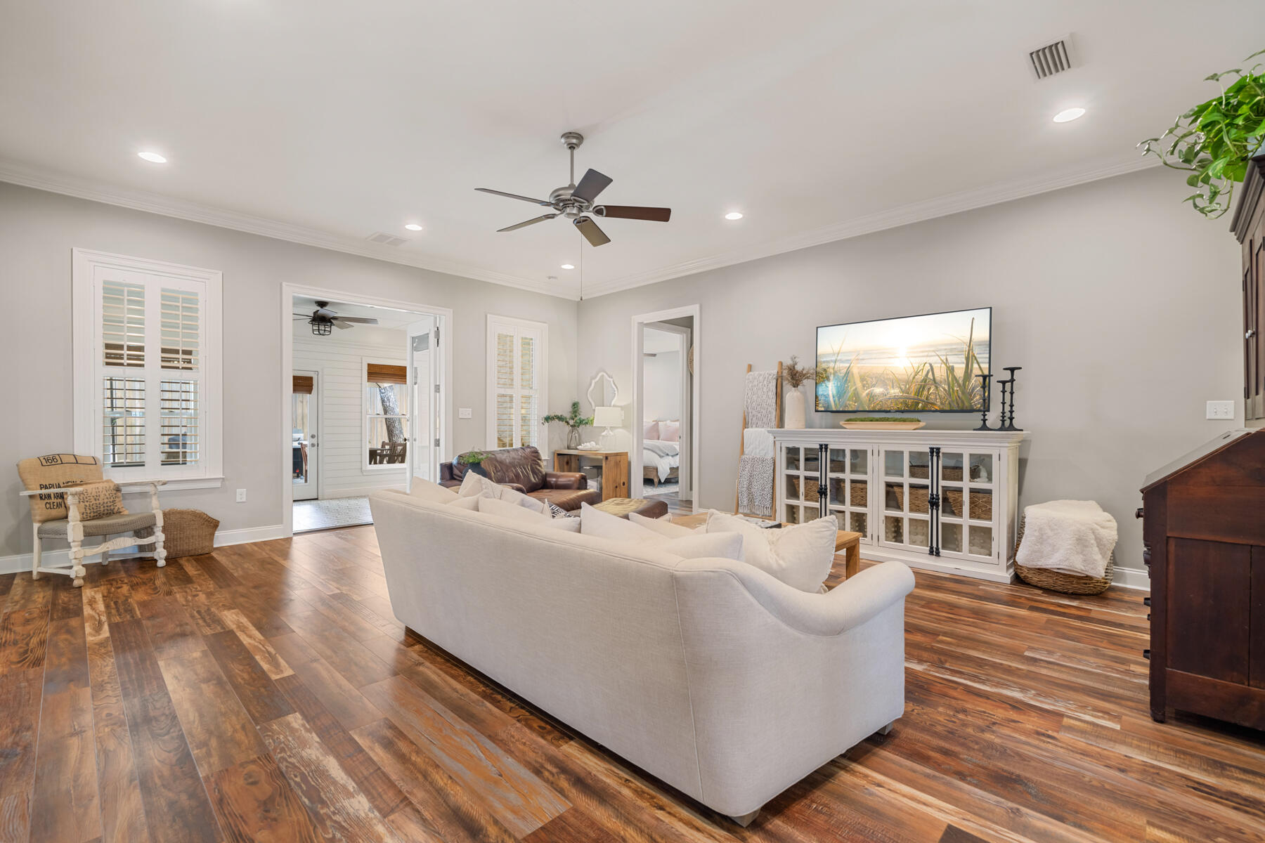 MAGNOLIA WOODS - Residential