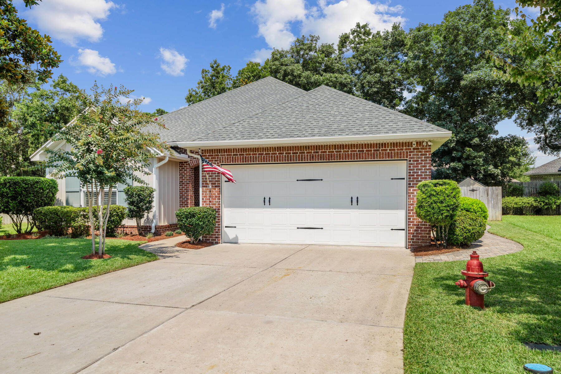 MAGNOLIA WOODS - Residential