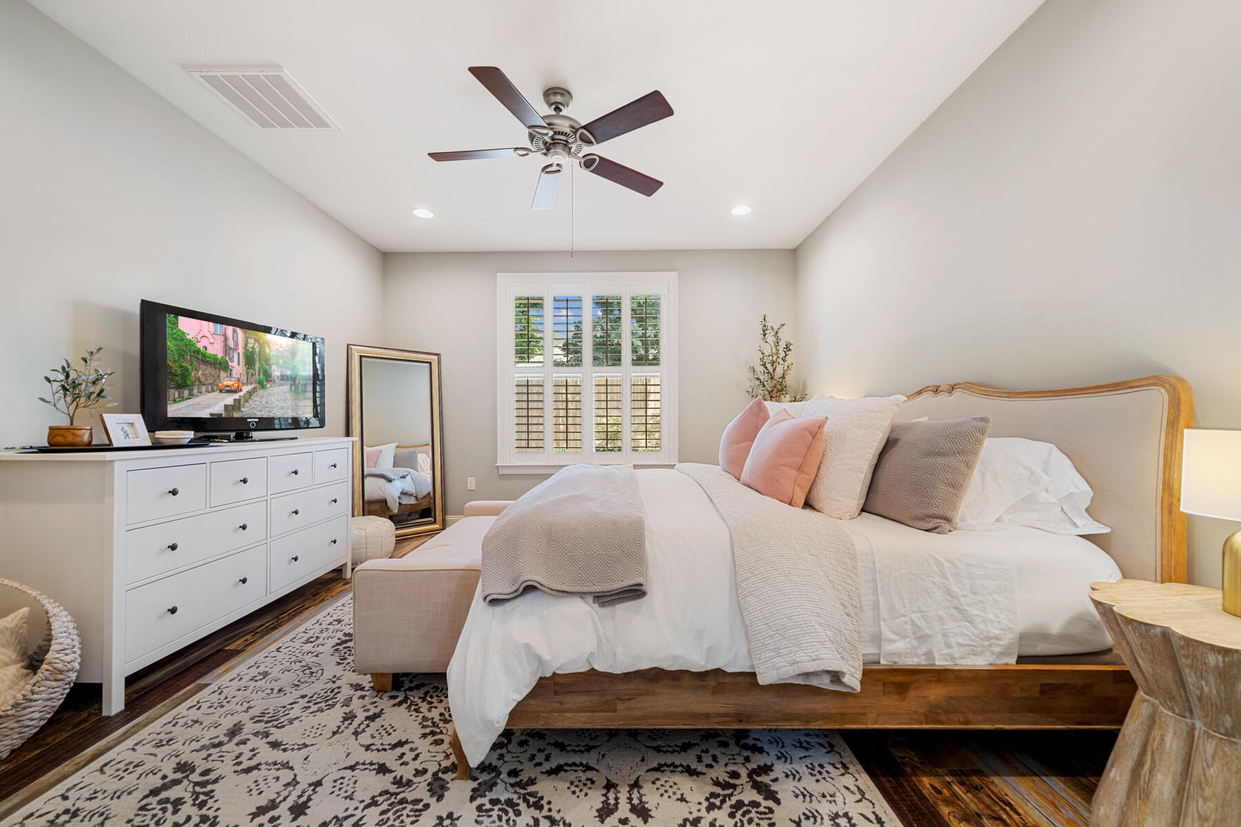 MAGNOLIA WOODS - Residential