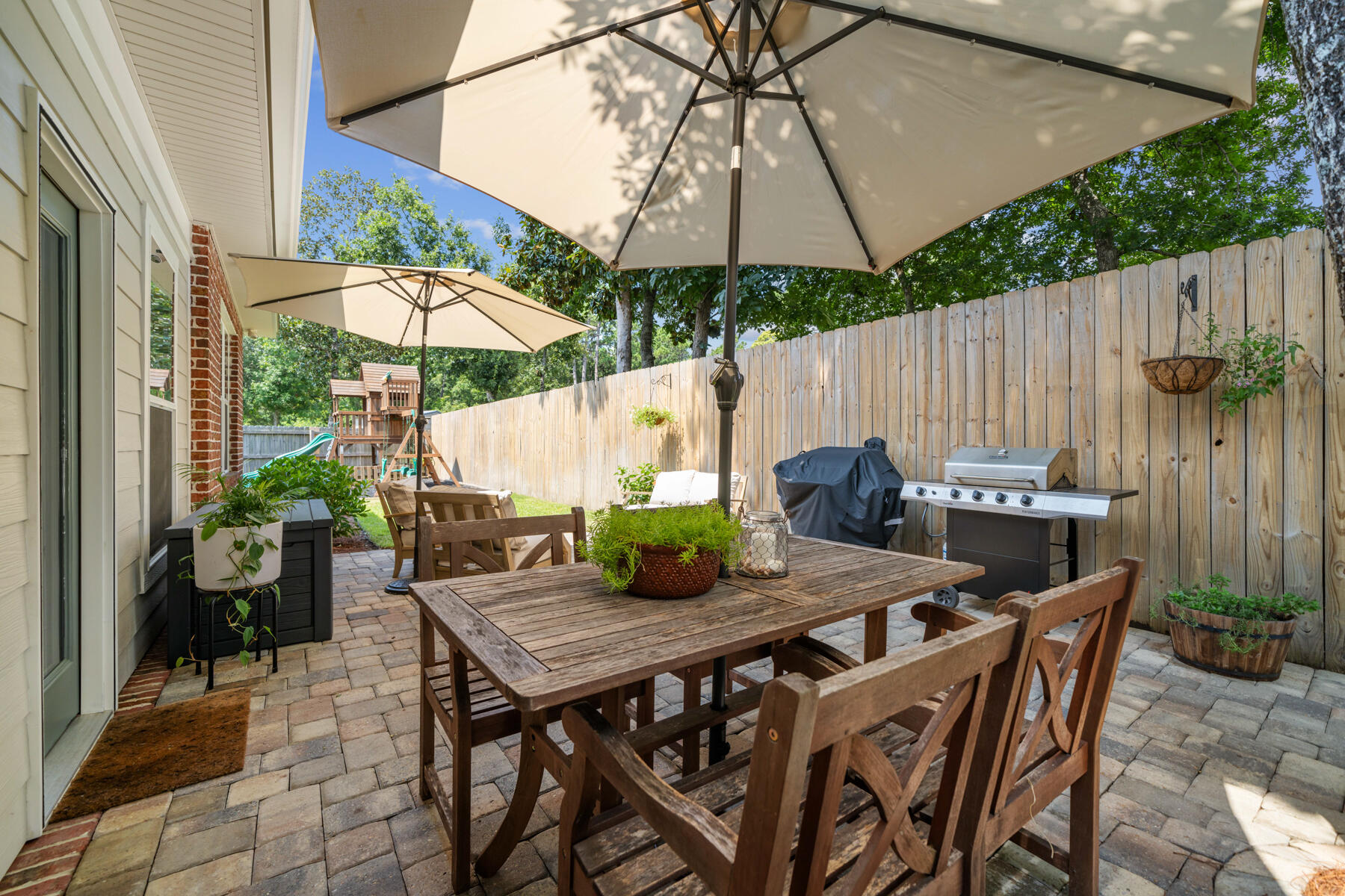 MAGNOLIA WOODS - Residential