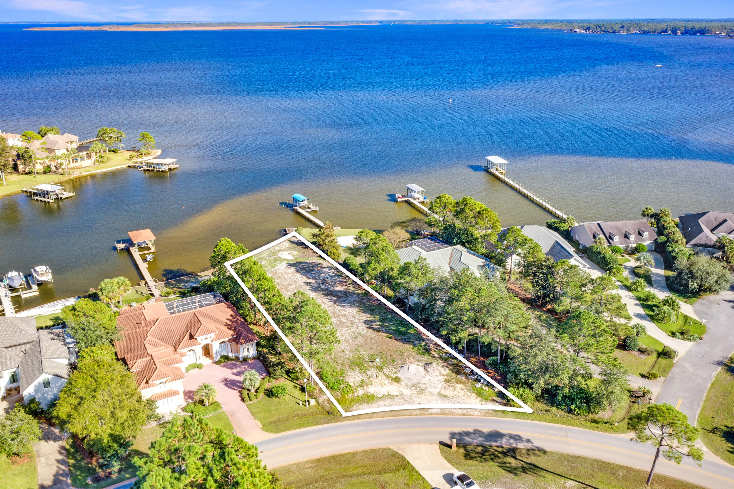 DRIFTWOOD ESTATES - Land