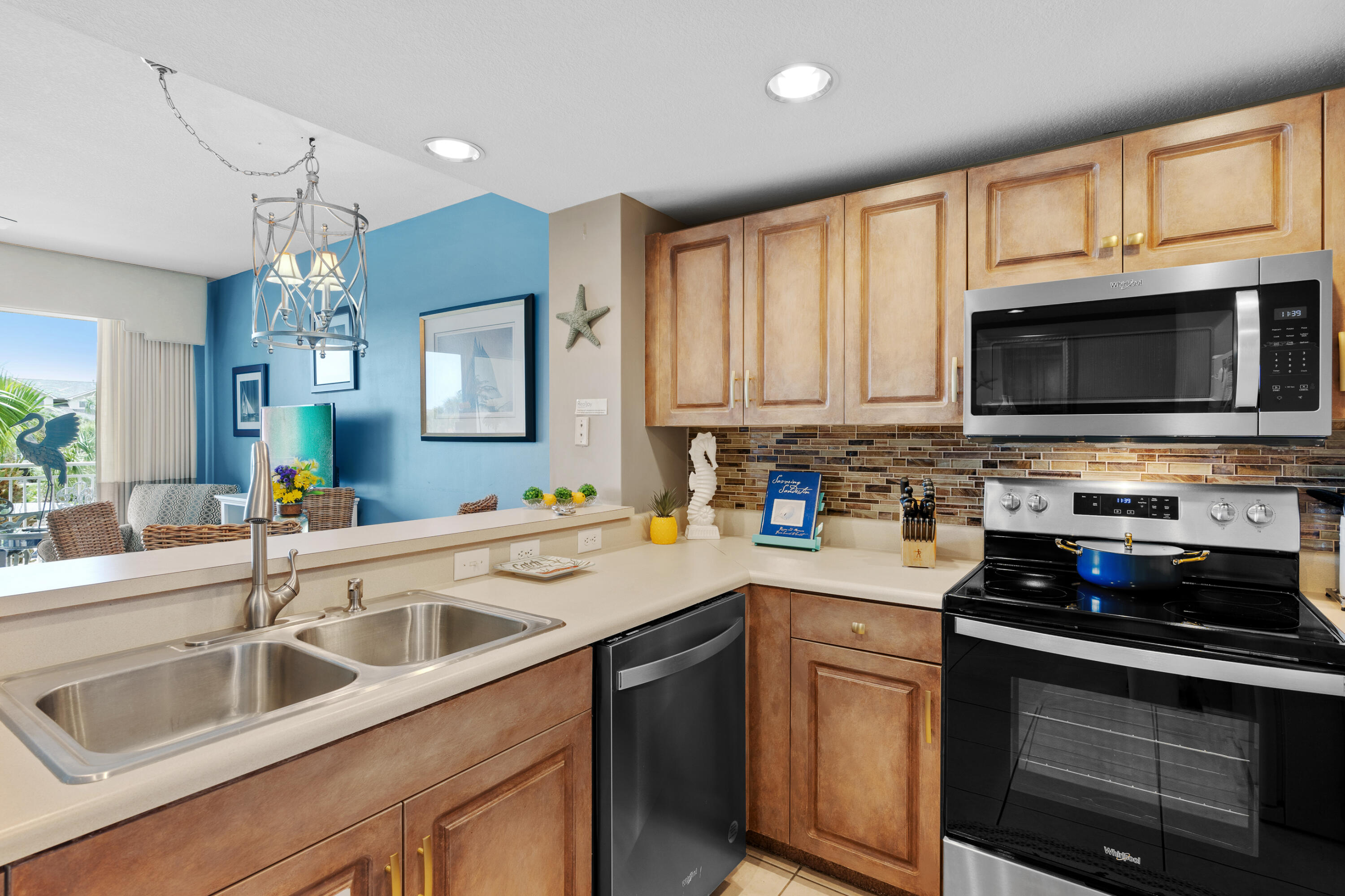 STERLING SHORES - Residential