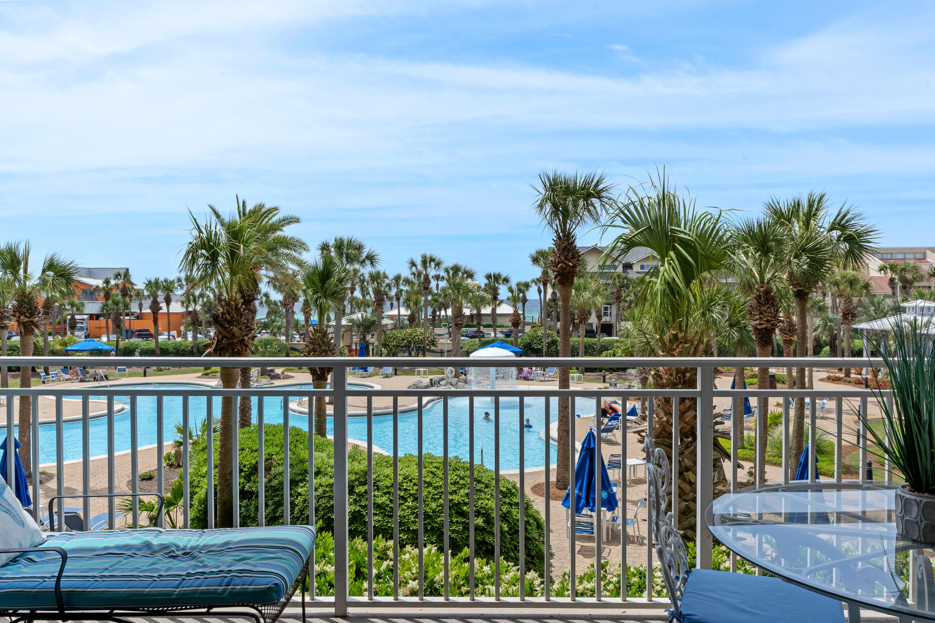 STERLING SHORES - Residential