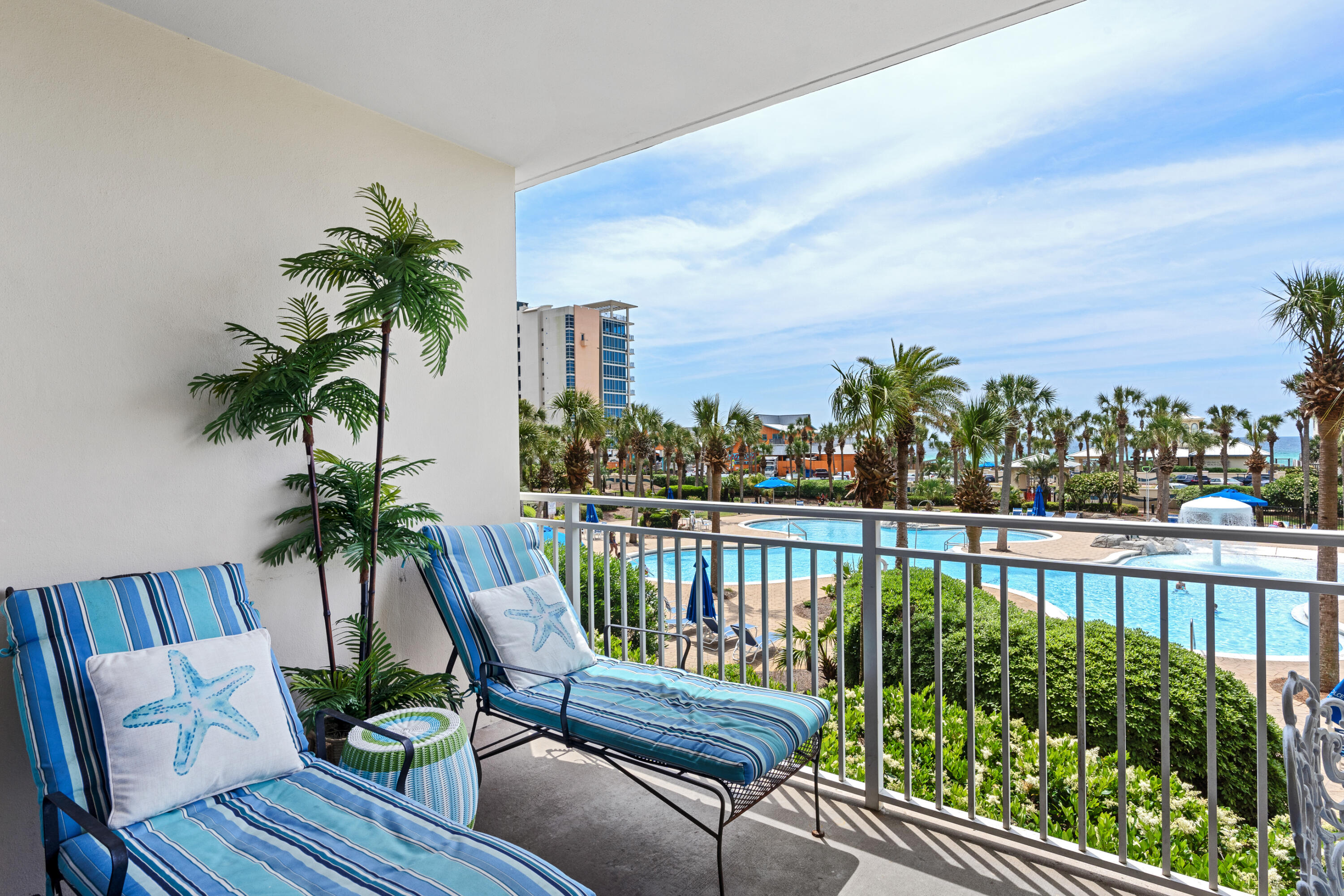 STERLING SHORES - Residential