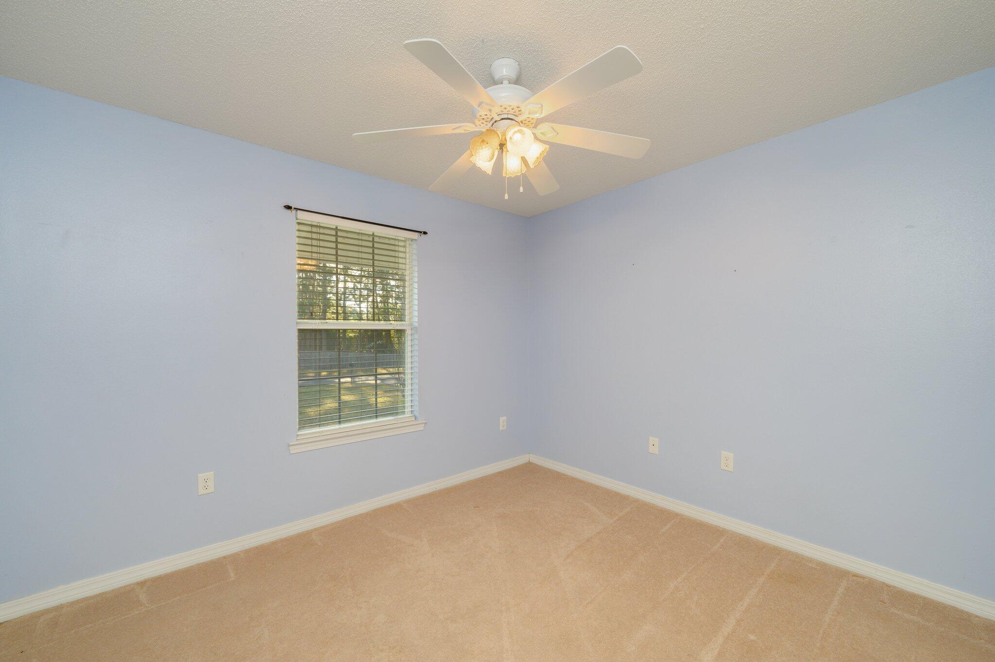 OAKDALE MINIFARMS - Residential