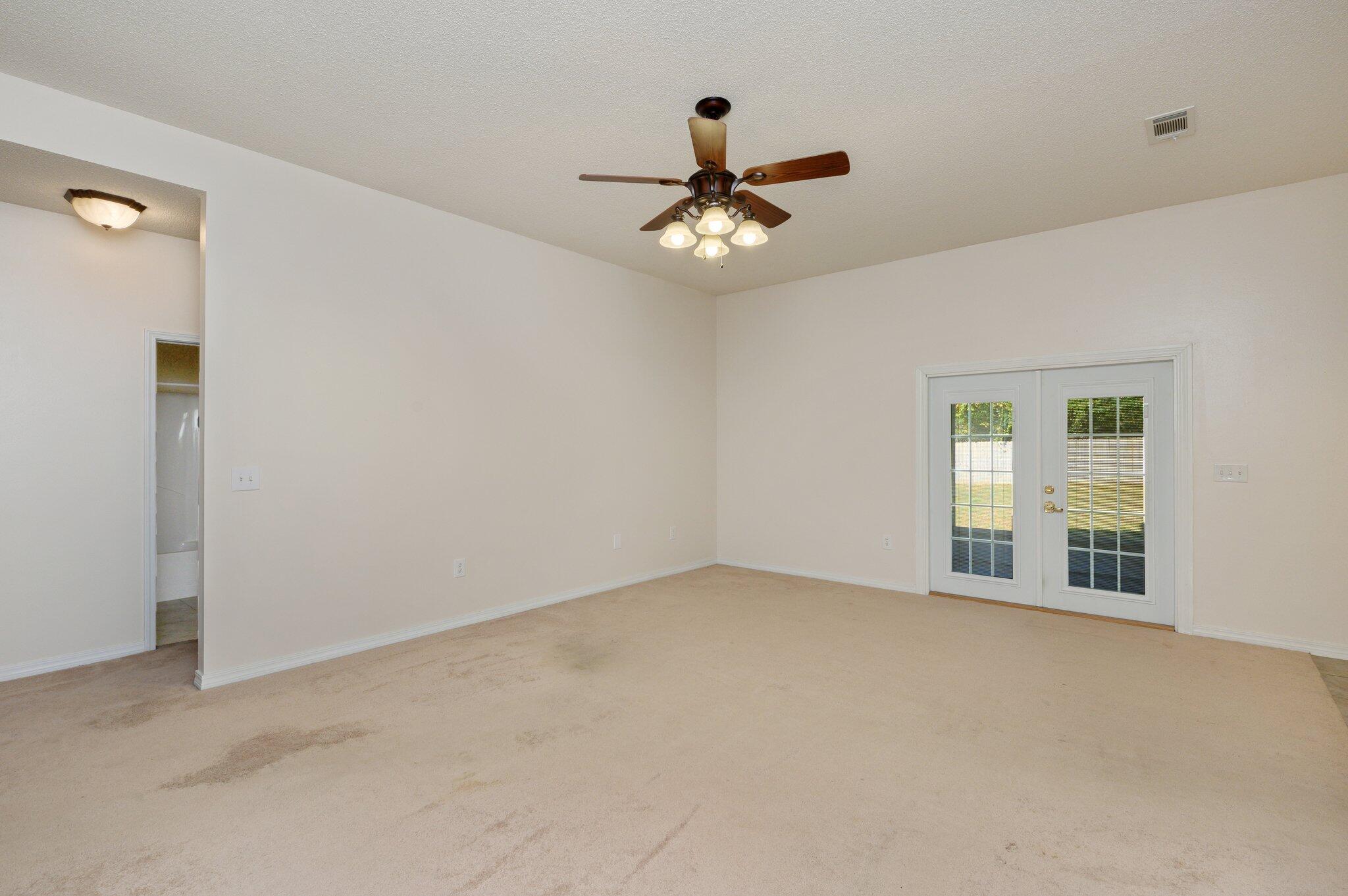 OAKDALE MINIFARMS - Residential