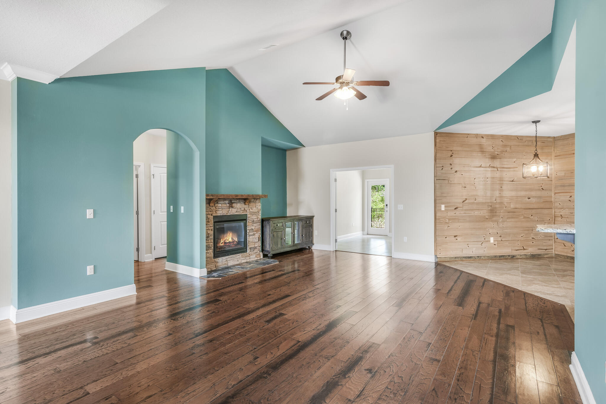 HAMMOCK BAY - Residential