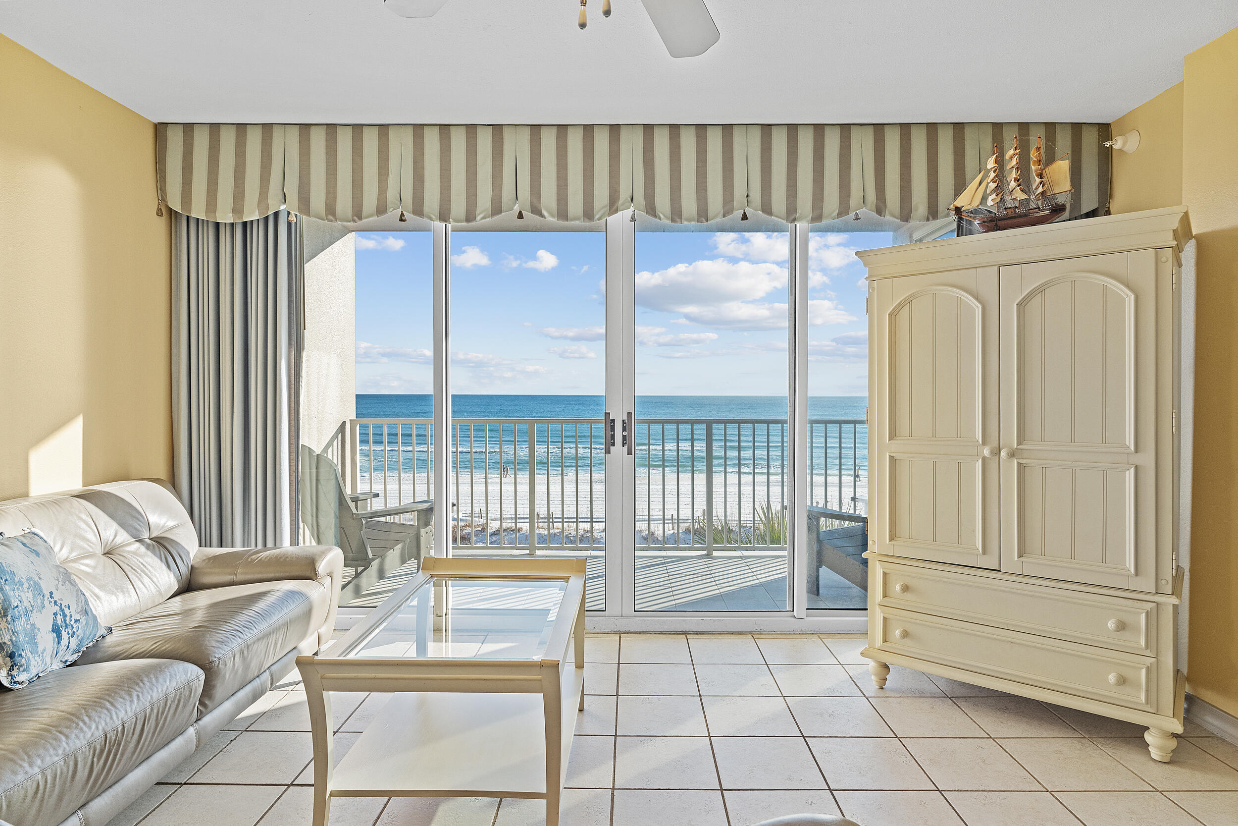 ISLAND PRINCESS - Residential