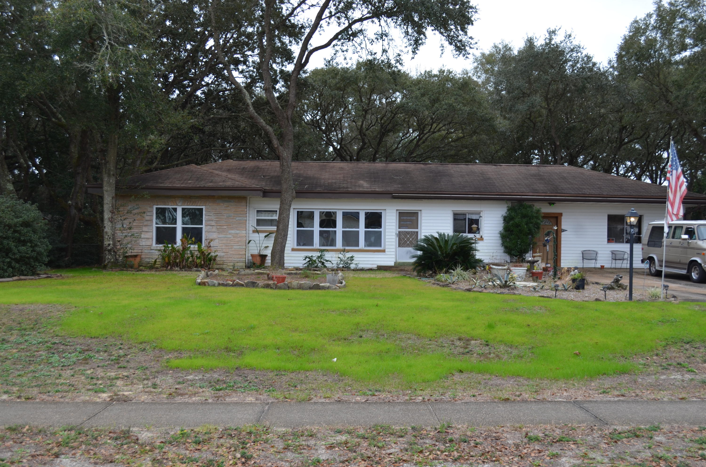 LAKELAND HEIGHTS 1ST ADDN - Residential