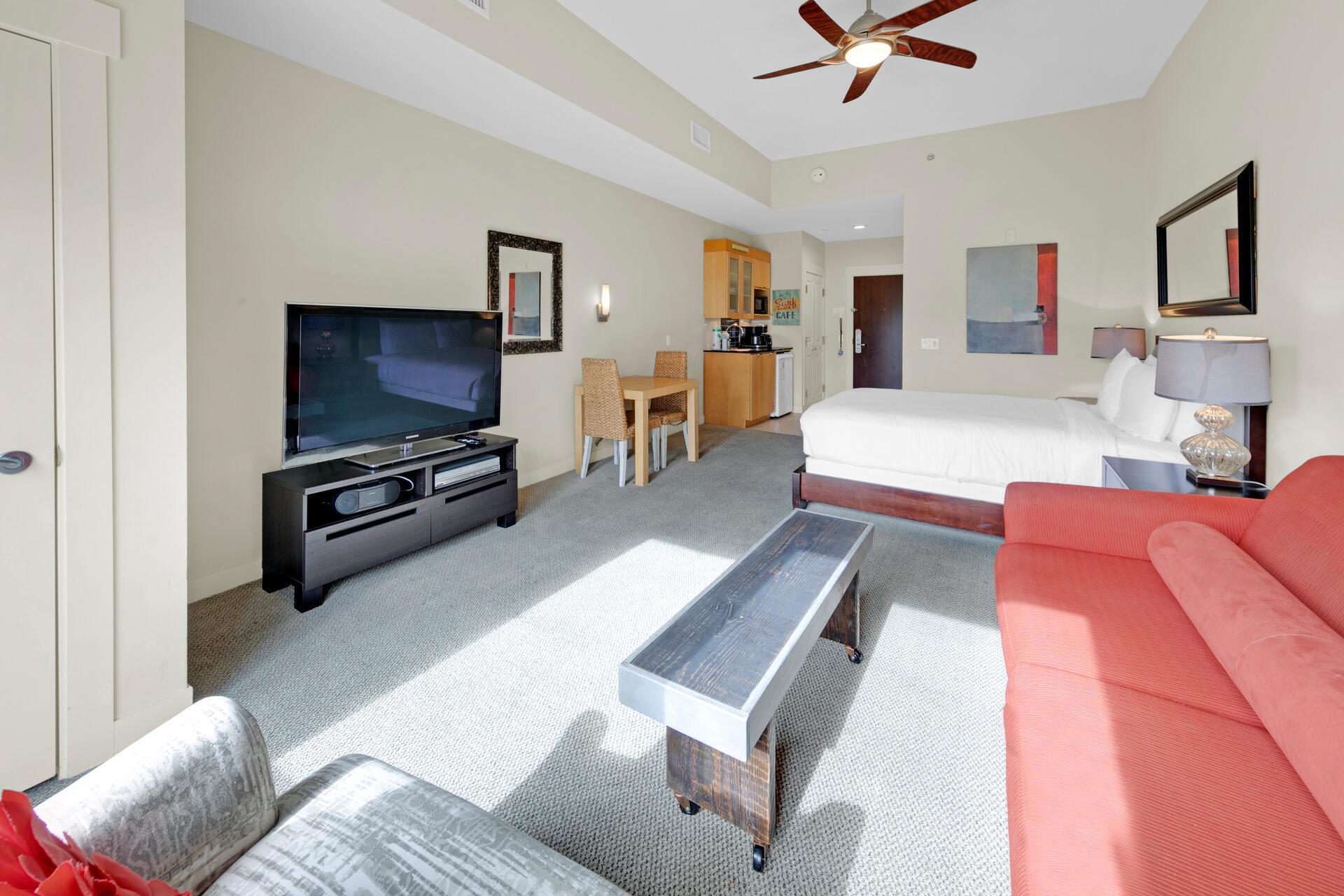 BAHIA CONDO - Residential