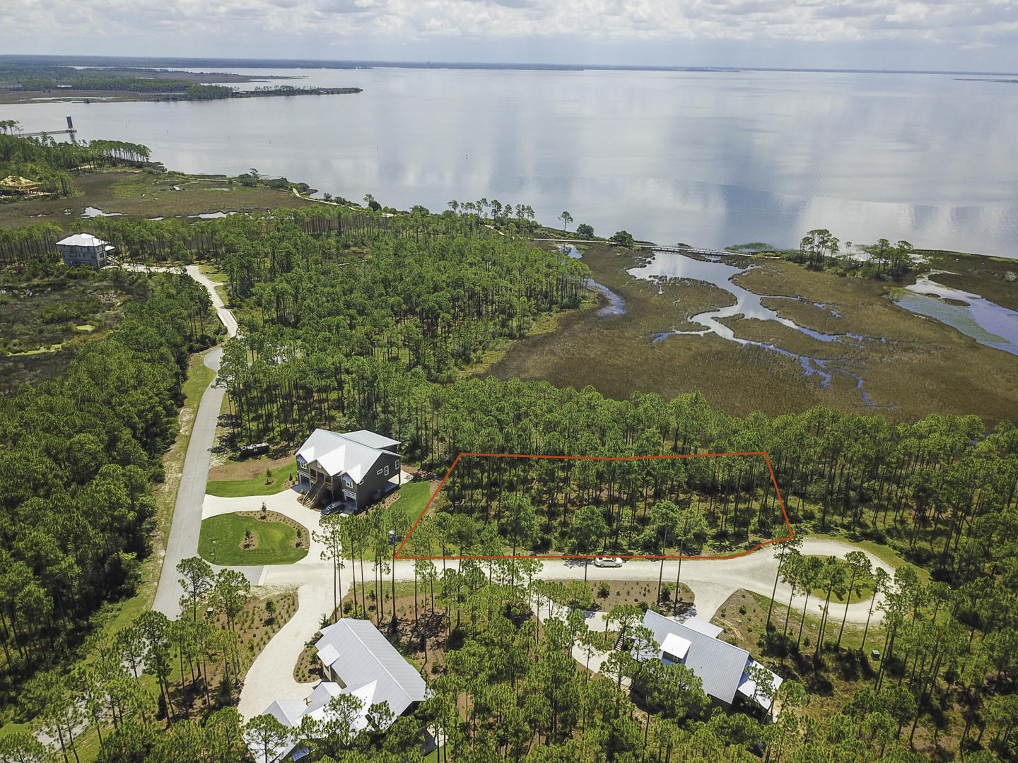 RIVERCAMPS ON CROOKED CREEK - Land