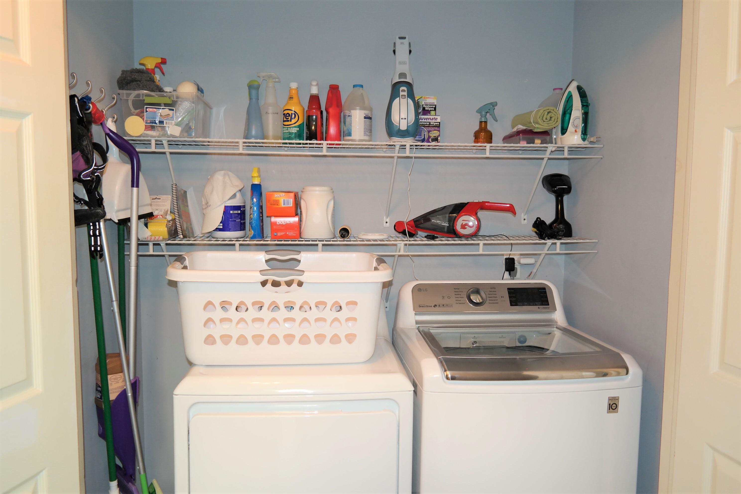 TEN LAKE ESTATES UNIT 2 - Residential