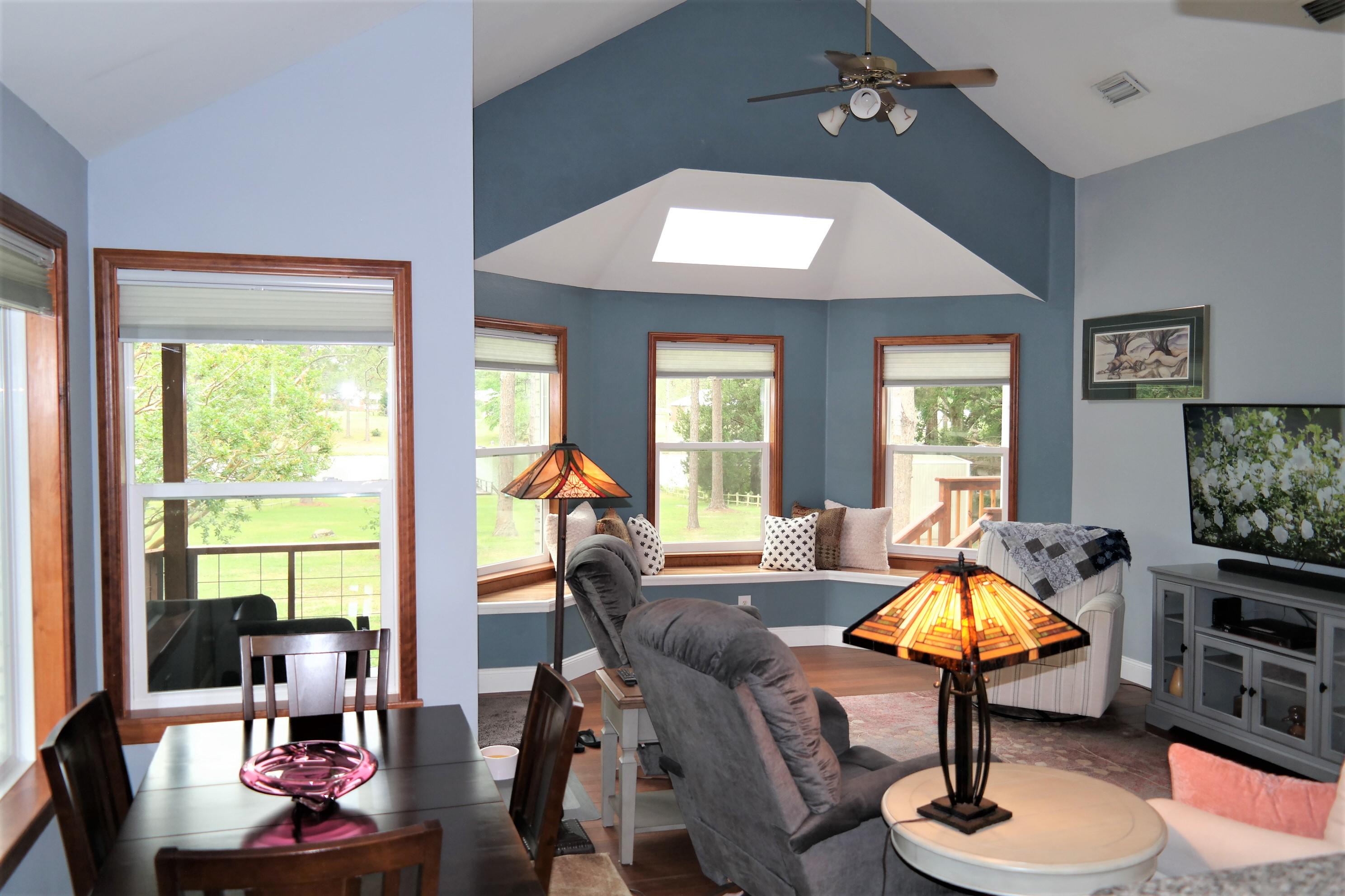 TEN LAKE ESTATES UNIT 2 - Residential