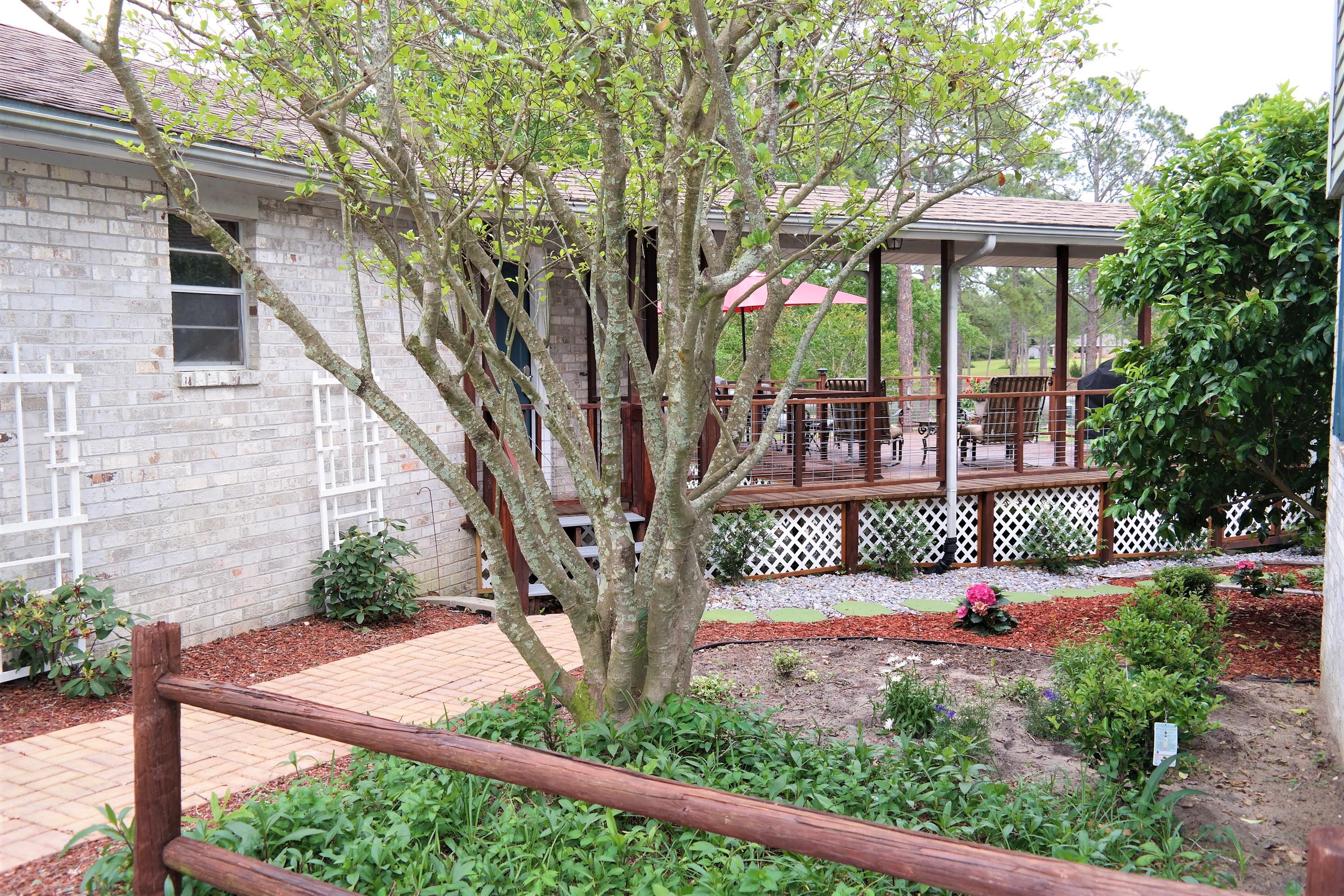 TEN LAKE ESTATES UNIT 2 - Residential