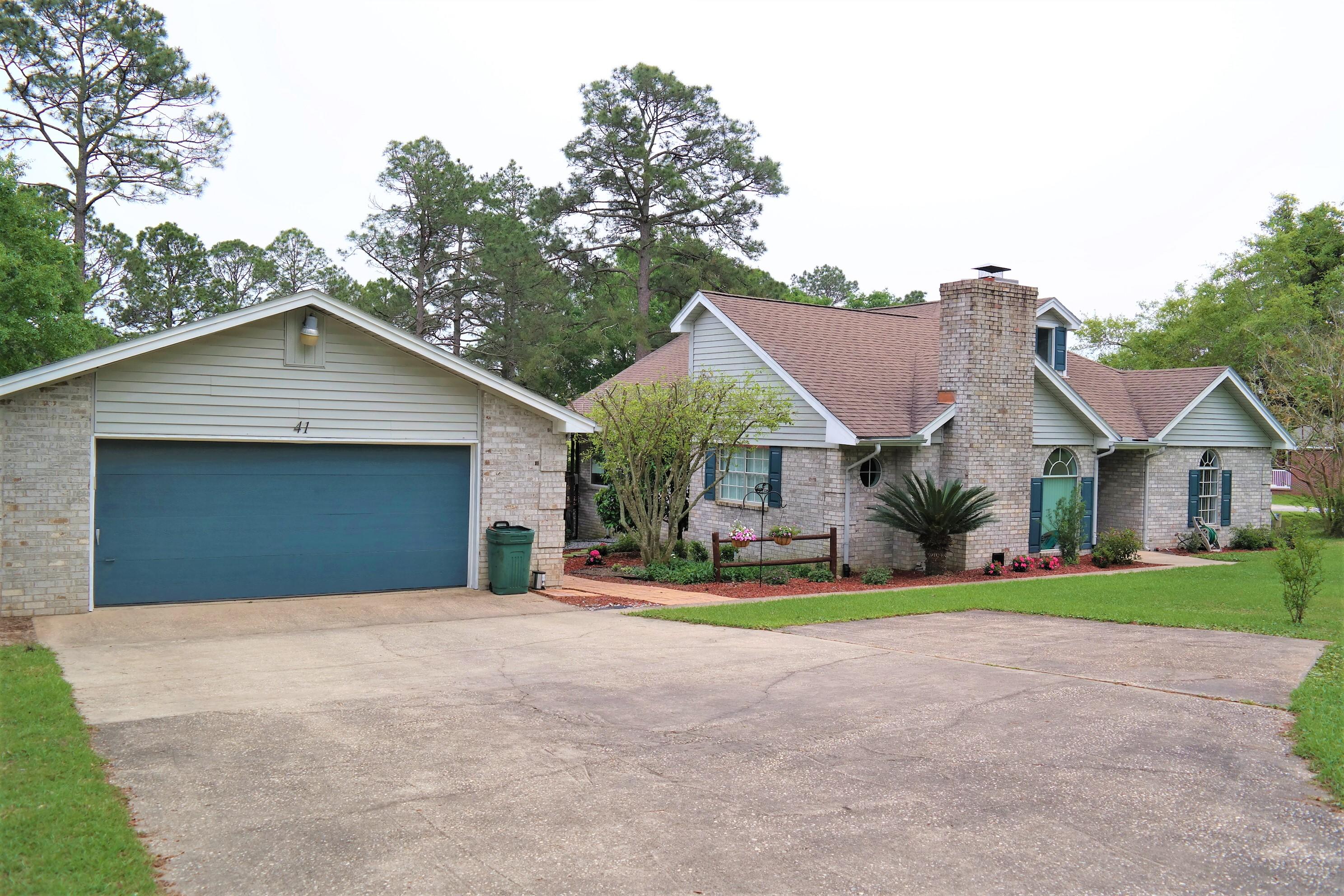 TEN LAKE ESTATES UNIT 2 - Residential