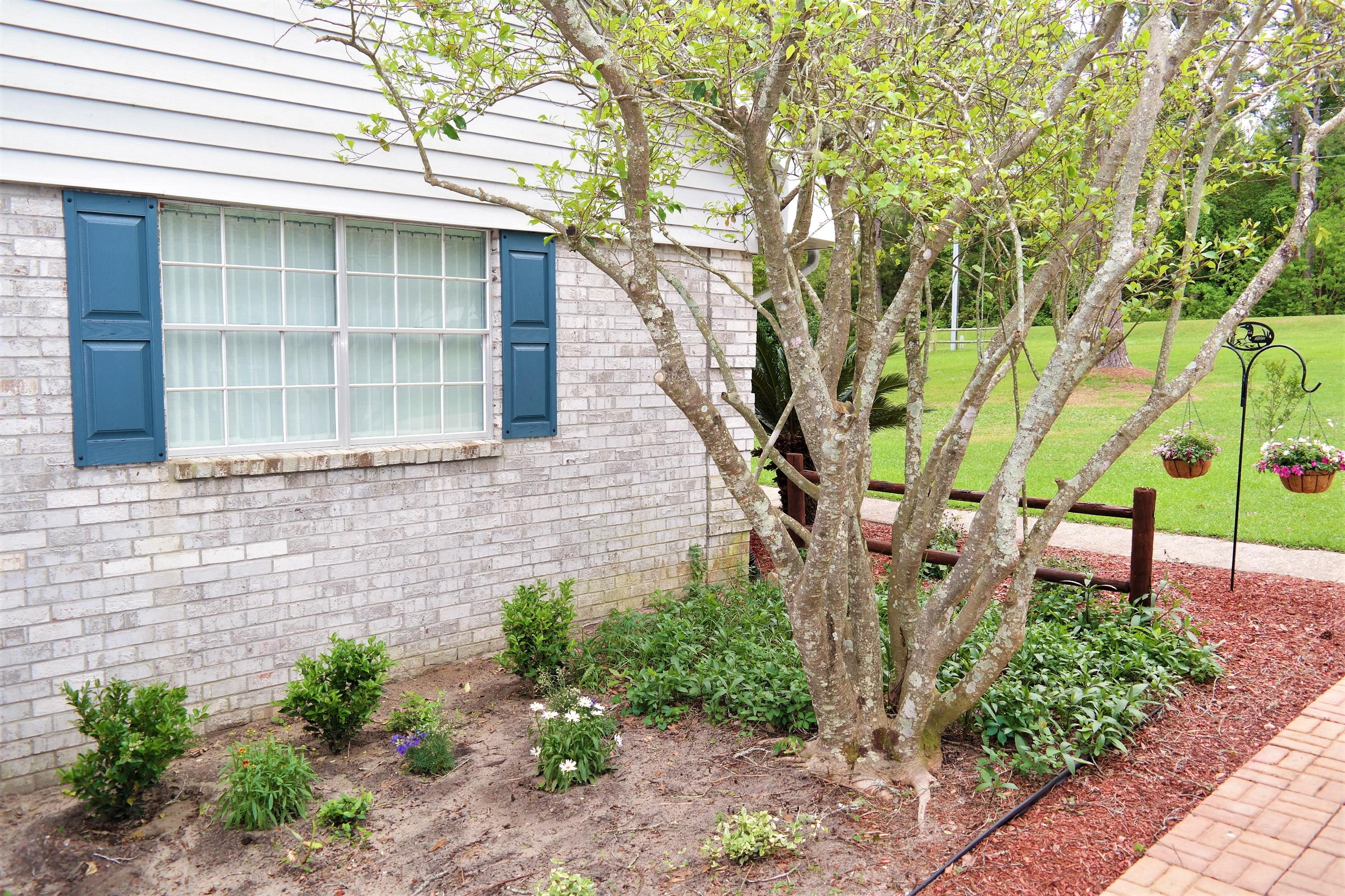 TEN LAKE ESTATES UNIT 2 - Residential