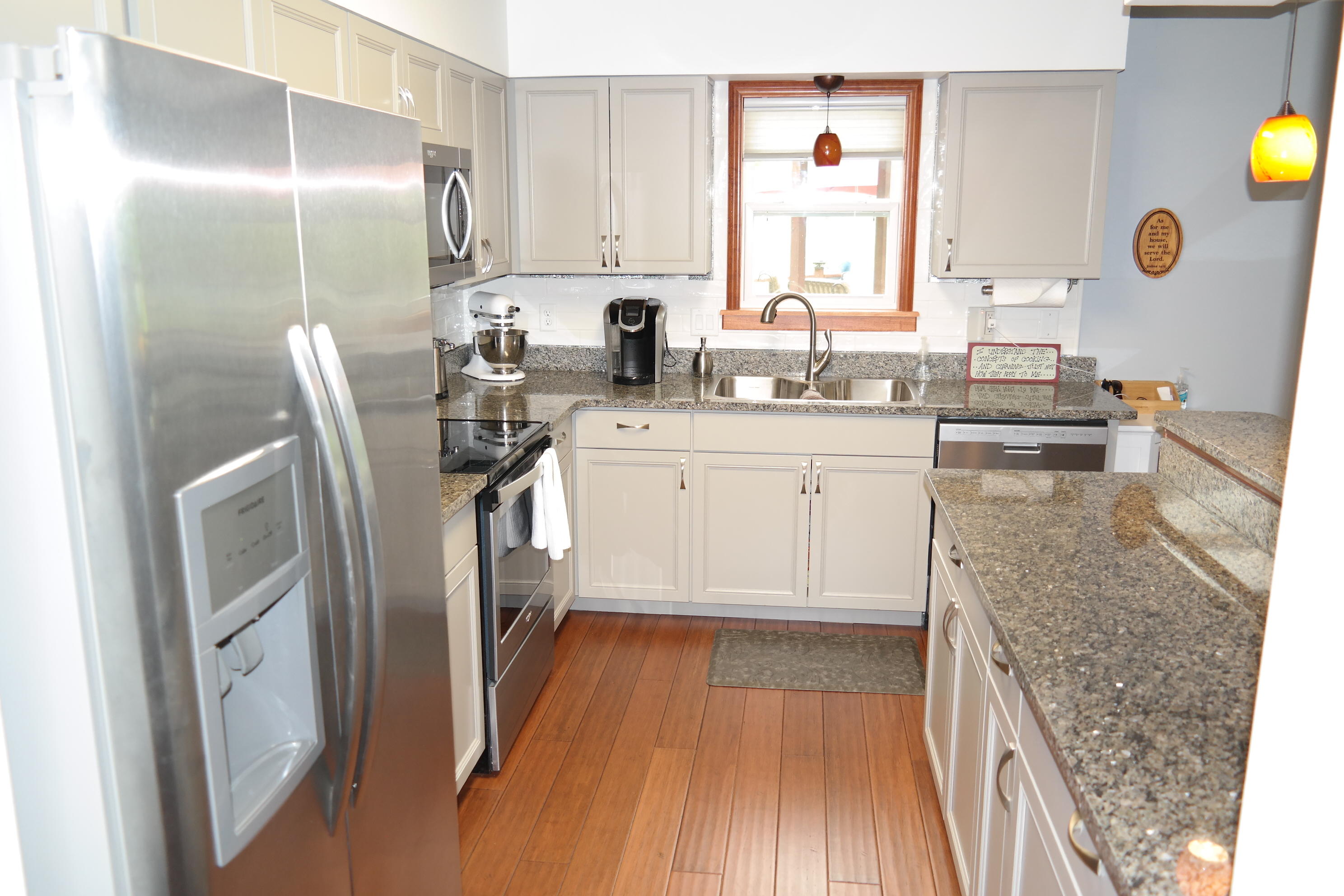 TEN LAKE ESTATES UNIT 2 - Residential