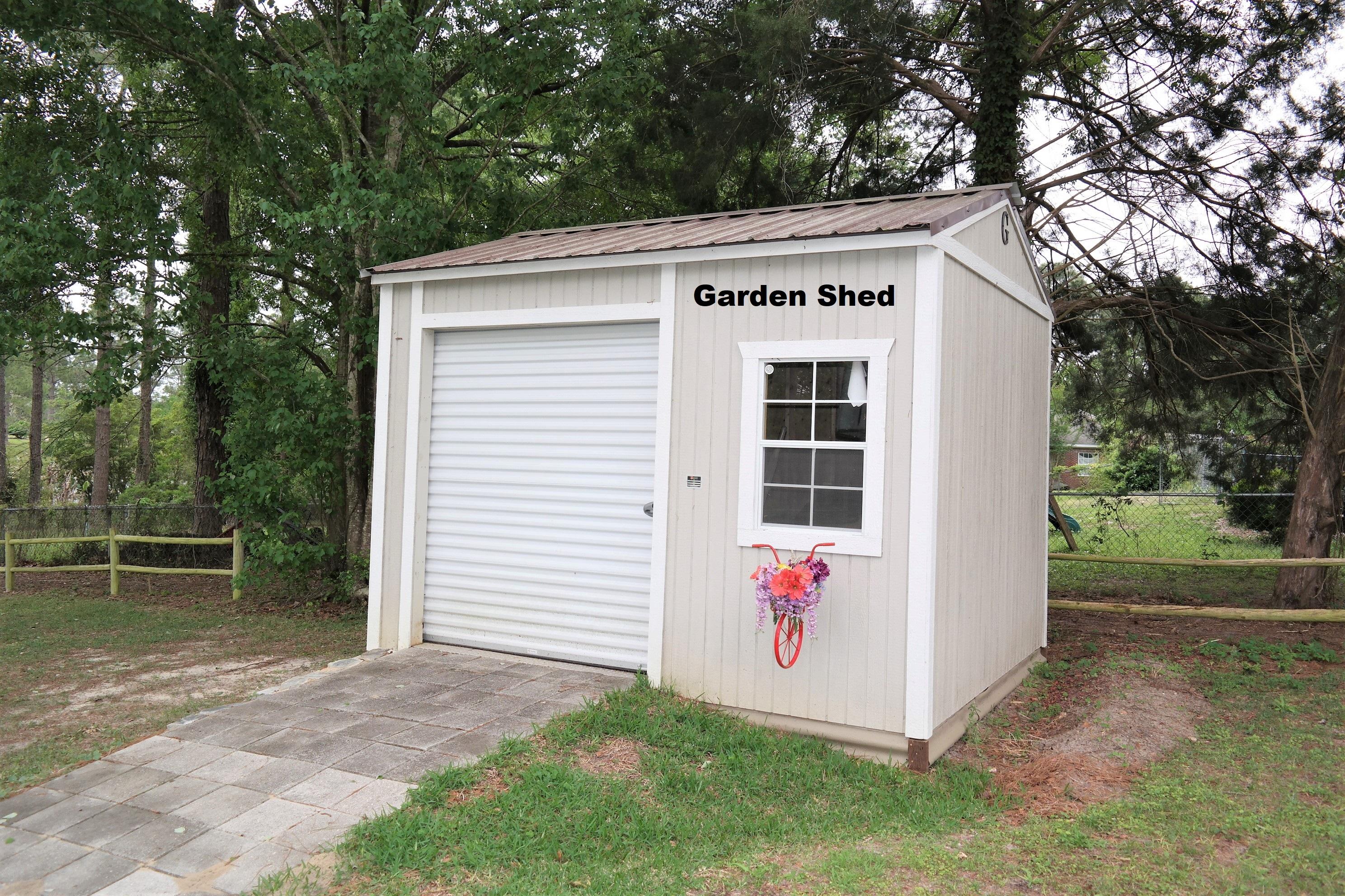 TEN LAKE ESTATES UNIT 2 - Residential