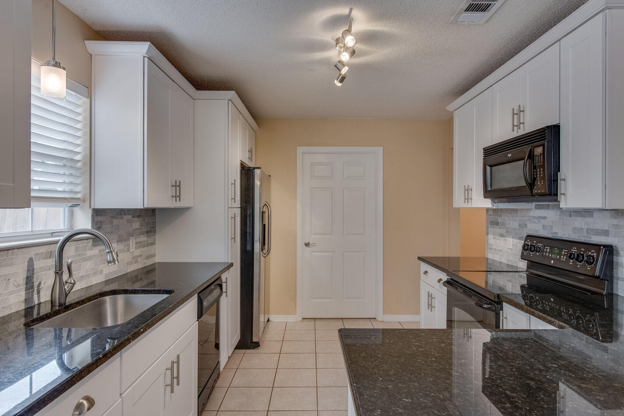 RUSH PARK WEST S/D - Residential Lease
