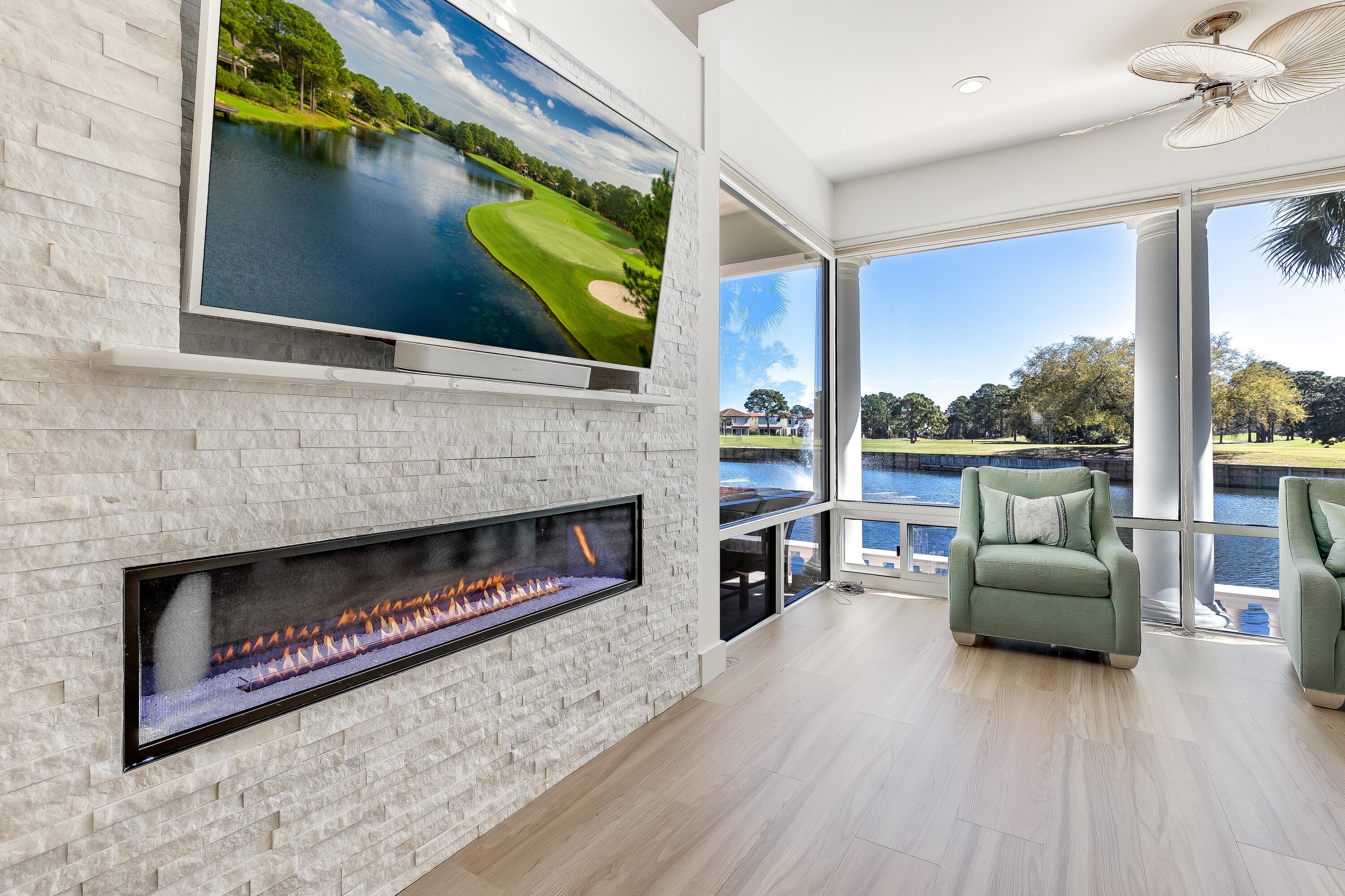 FOUNTAINS AT SANDESTIN - Residential