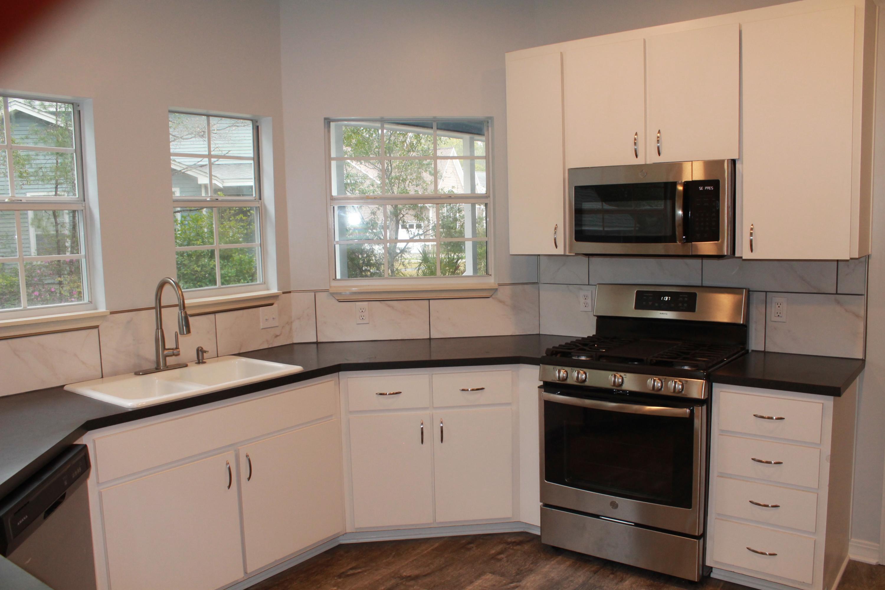 Parkwood Estates - Residential Lease