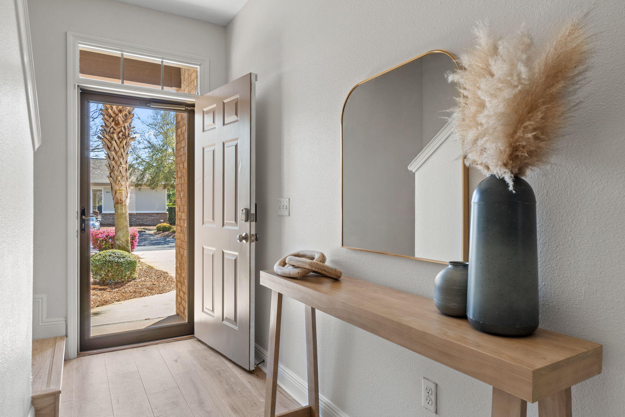 RESERVE POINTE - Residential