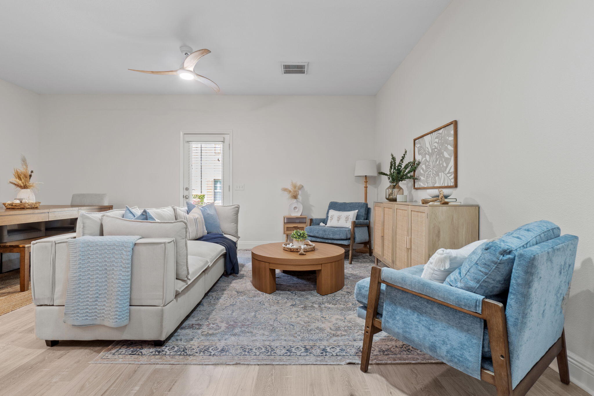 RESERVE POINTE - Residential