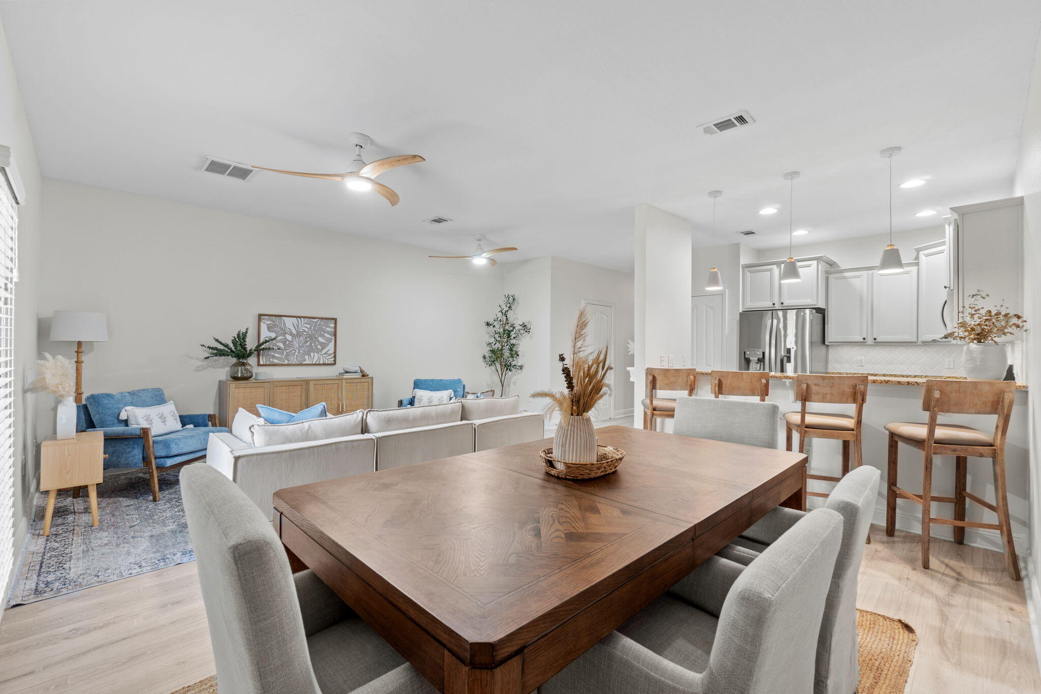 RESERVE POINTE - Residential