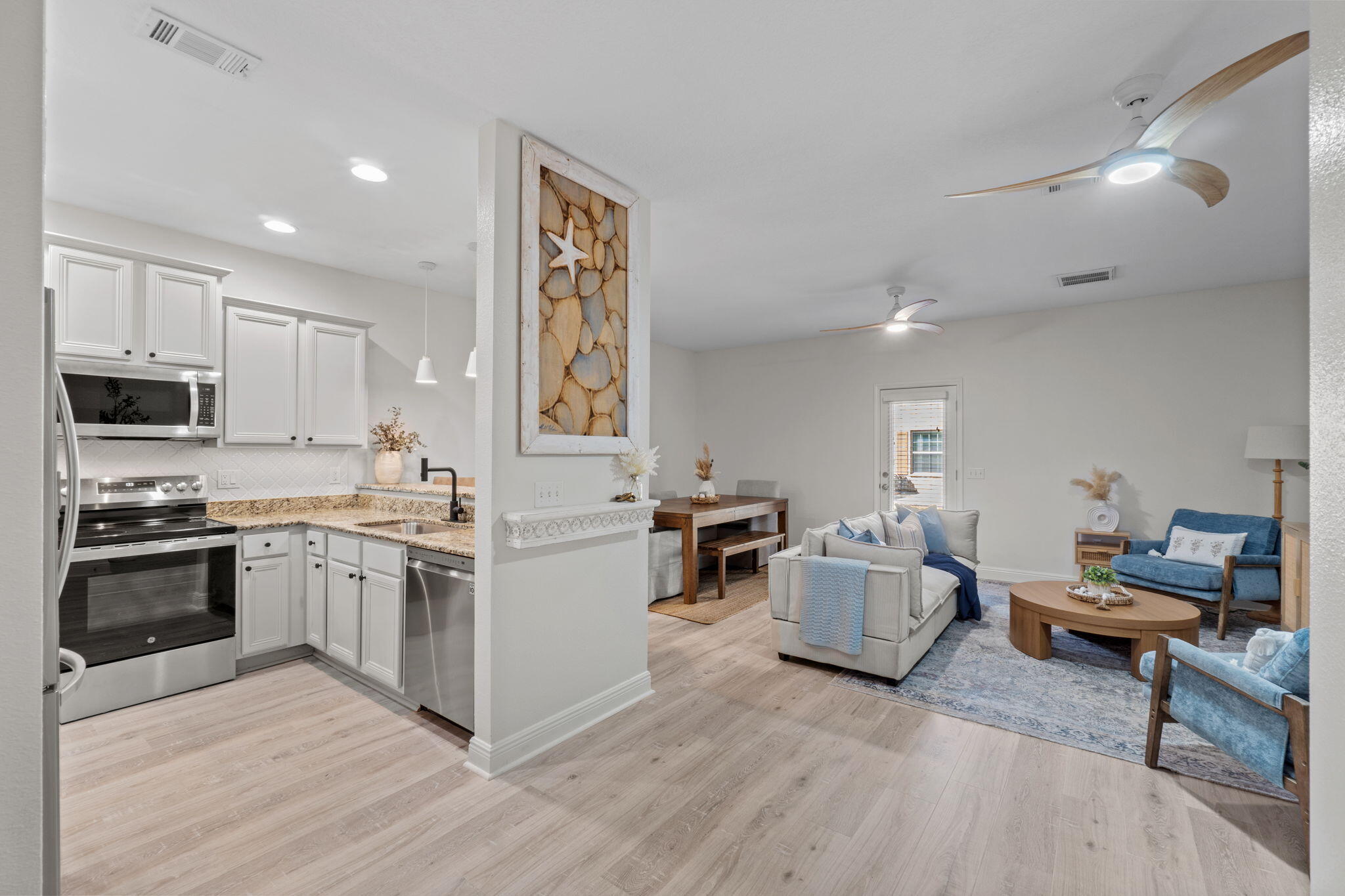 RESERVE POINTE - Residential