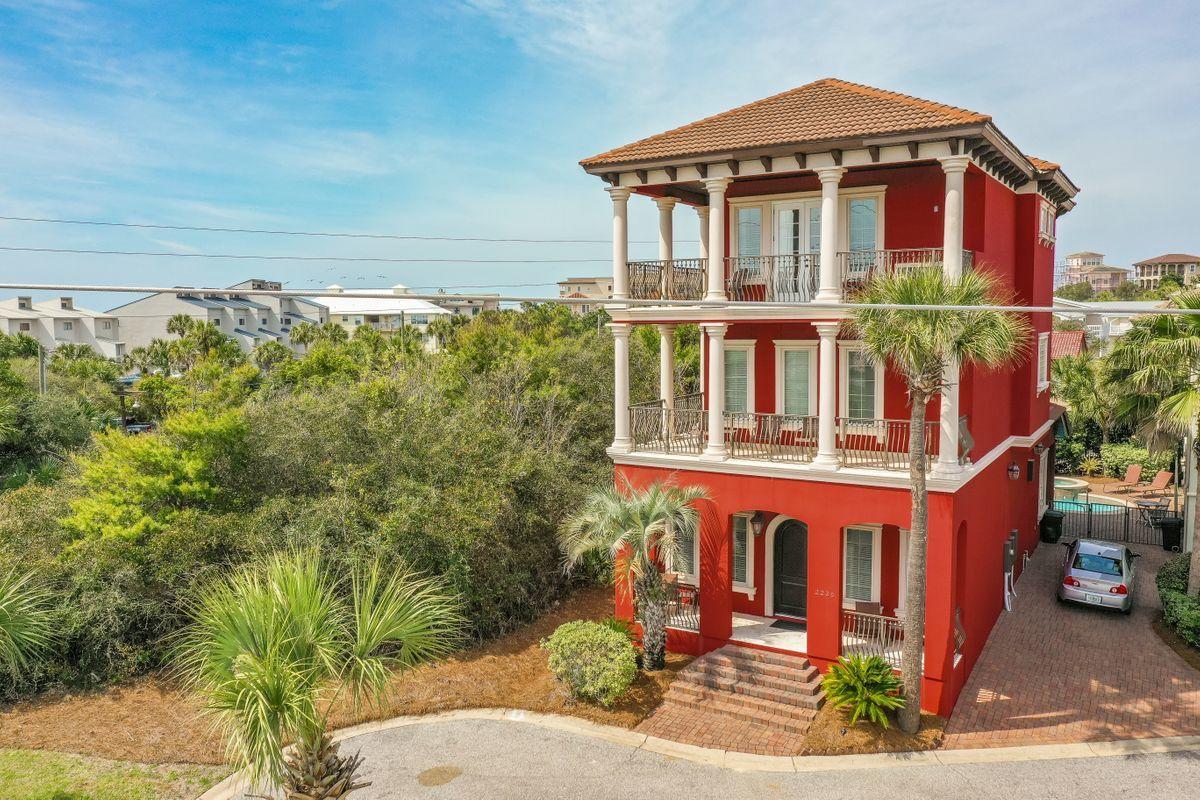 PALMEIRA VILLAS - Residential