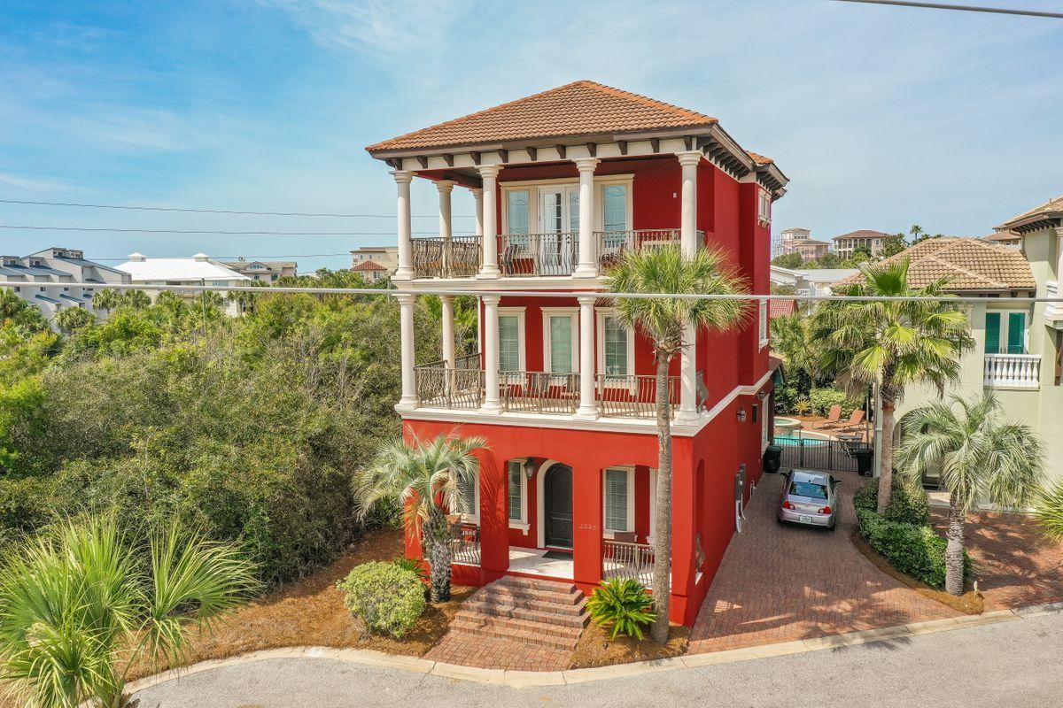 PALMEIRA VILLAS - Residential