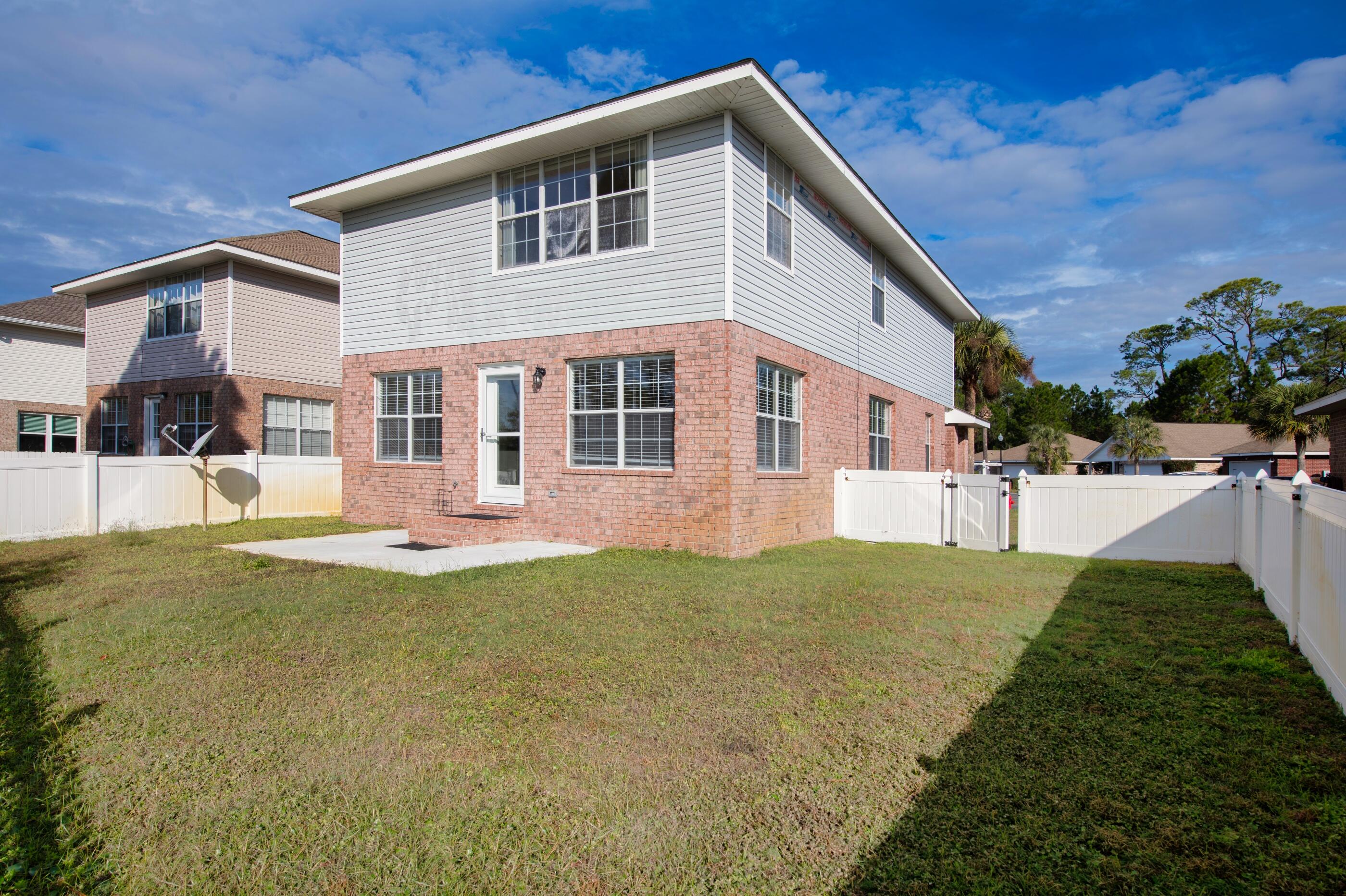 MARSH HARBOR - Residential Lease