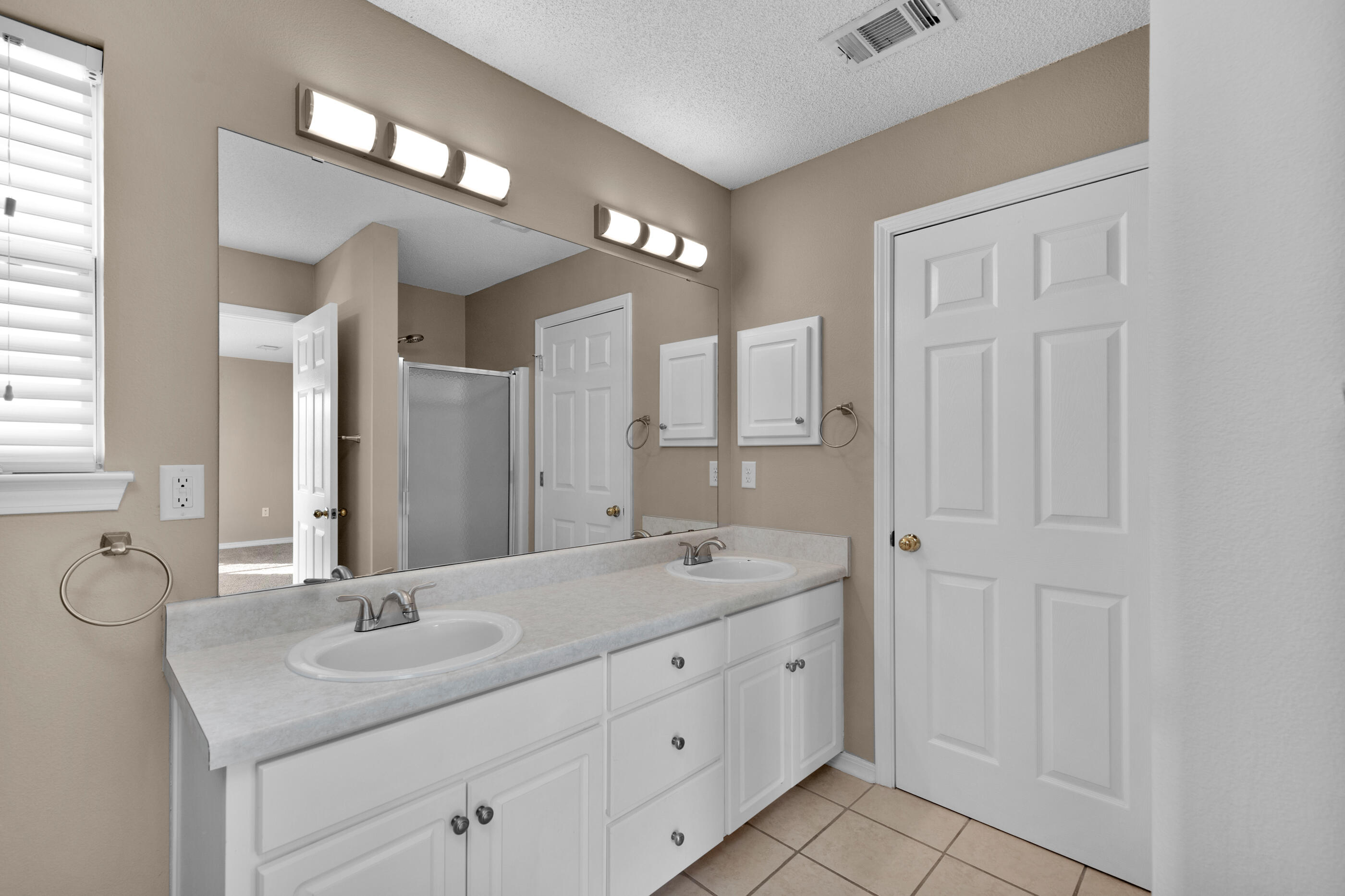 MARSH HARBOR - Residential Lease