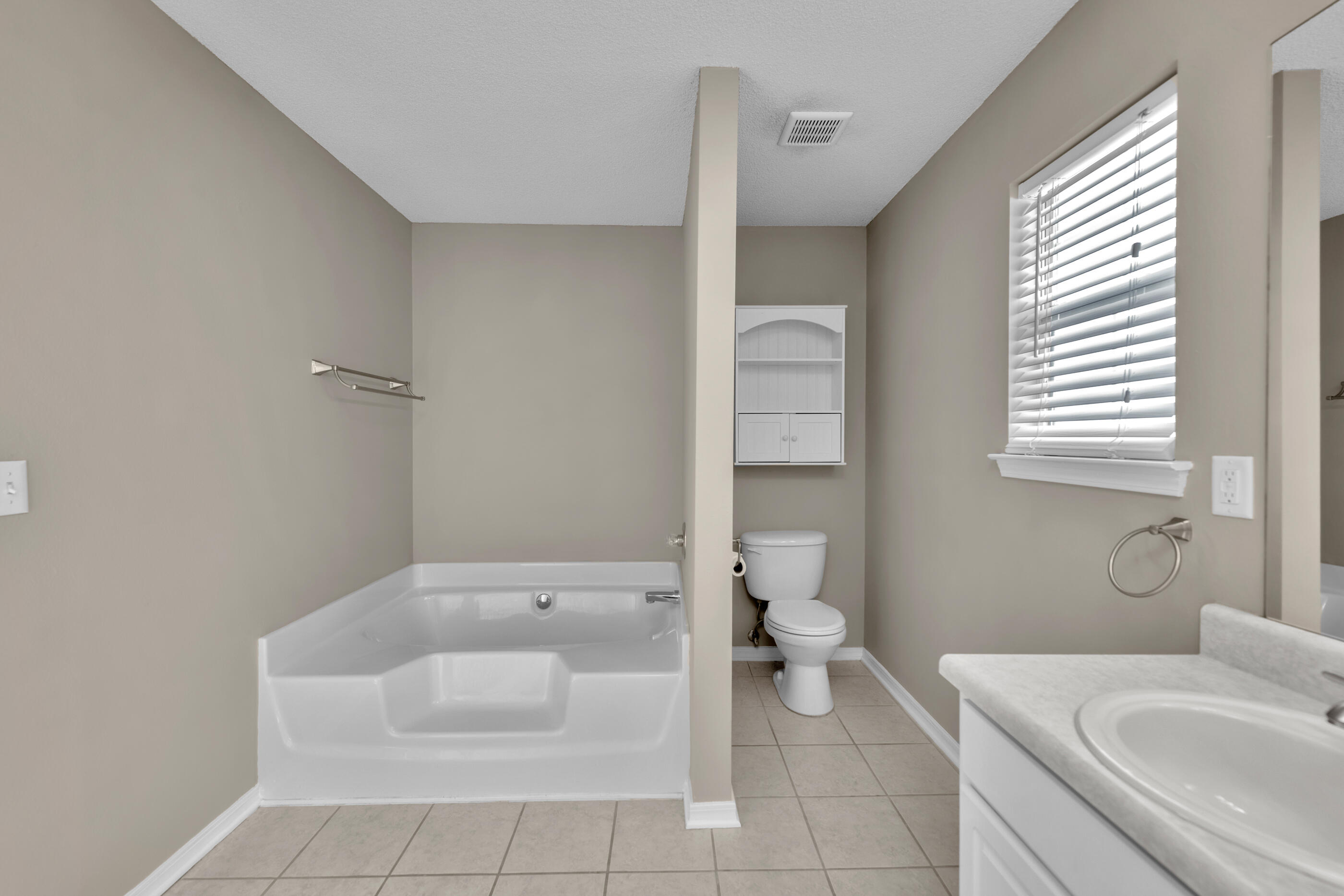 MARSH HARBOR - Residential Lease