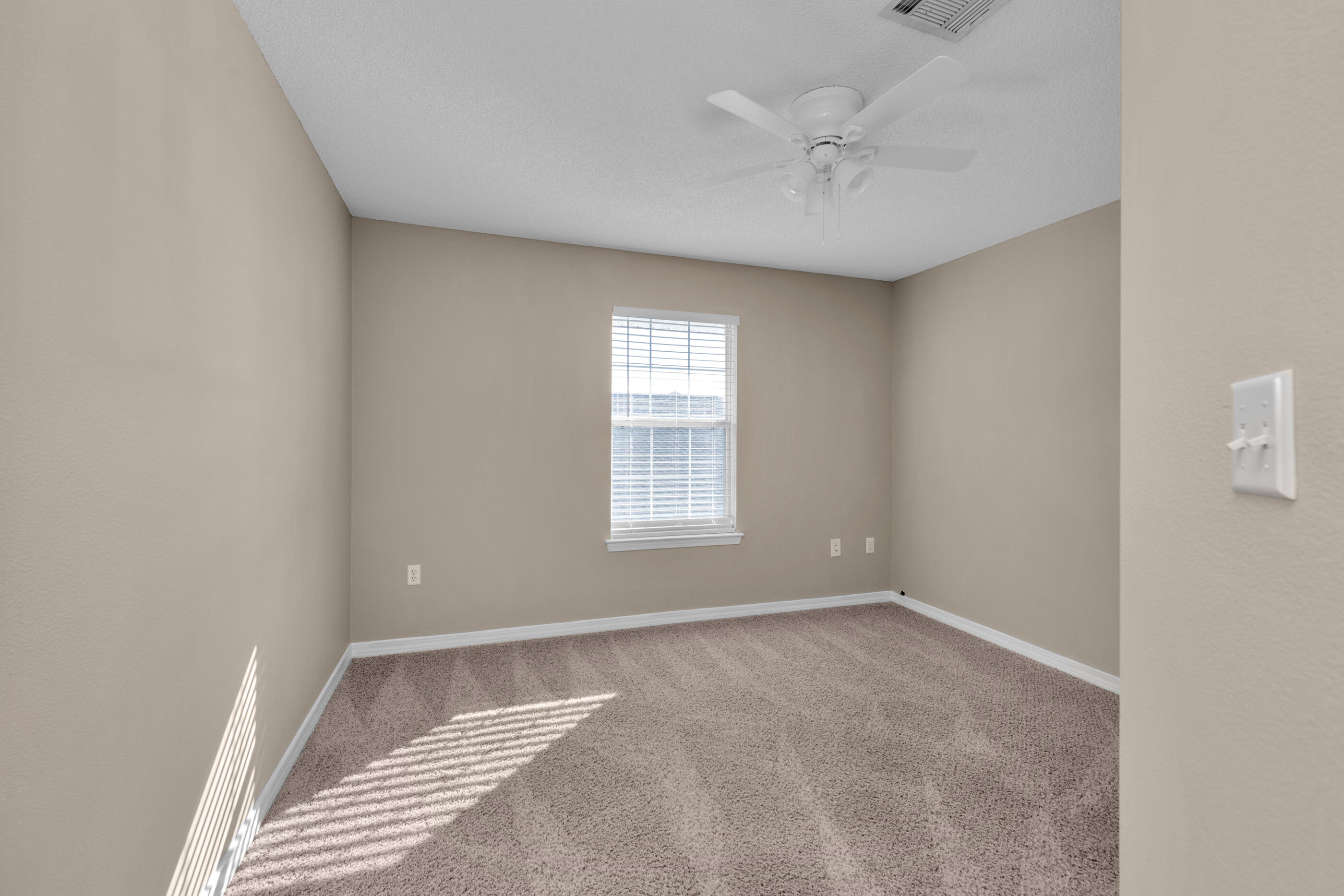 MARSH HARBOR - Residential Lease