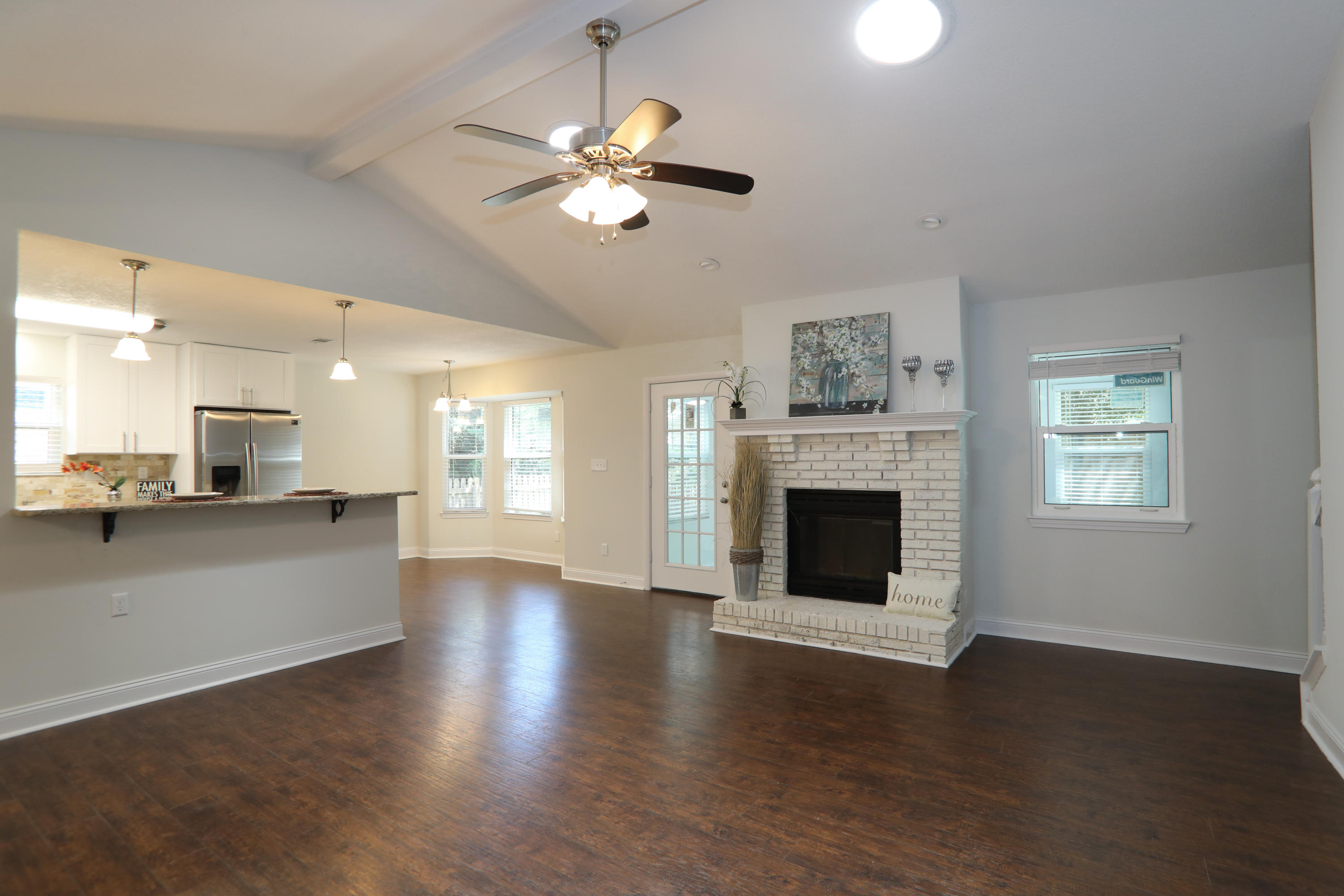 PARKWOOD COURT AT BLUEWATER BAY - Residential