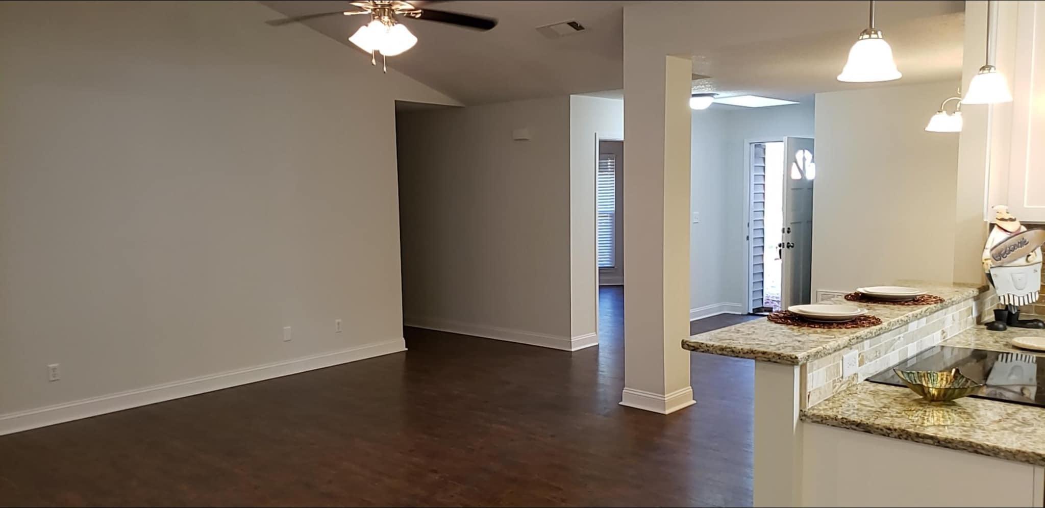 PARKWOOD COURT AT BLUEWATER BAY - Residential