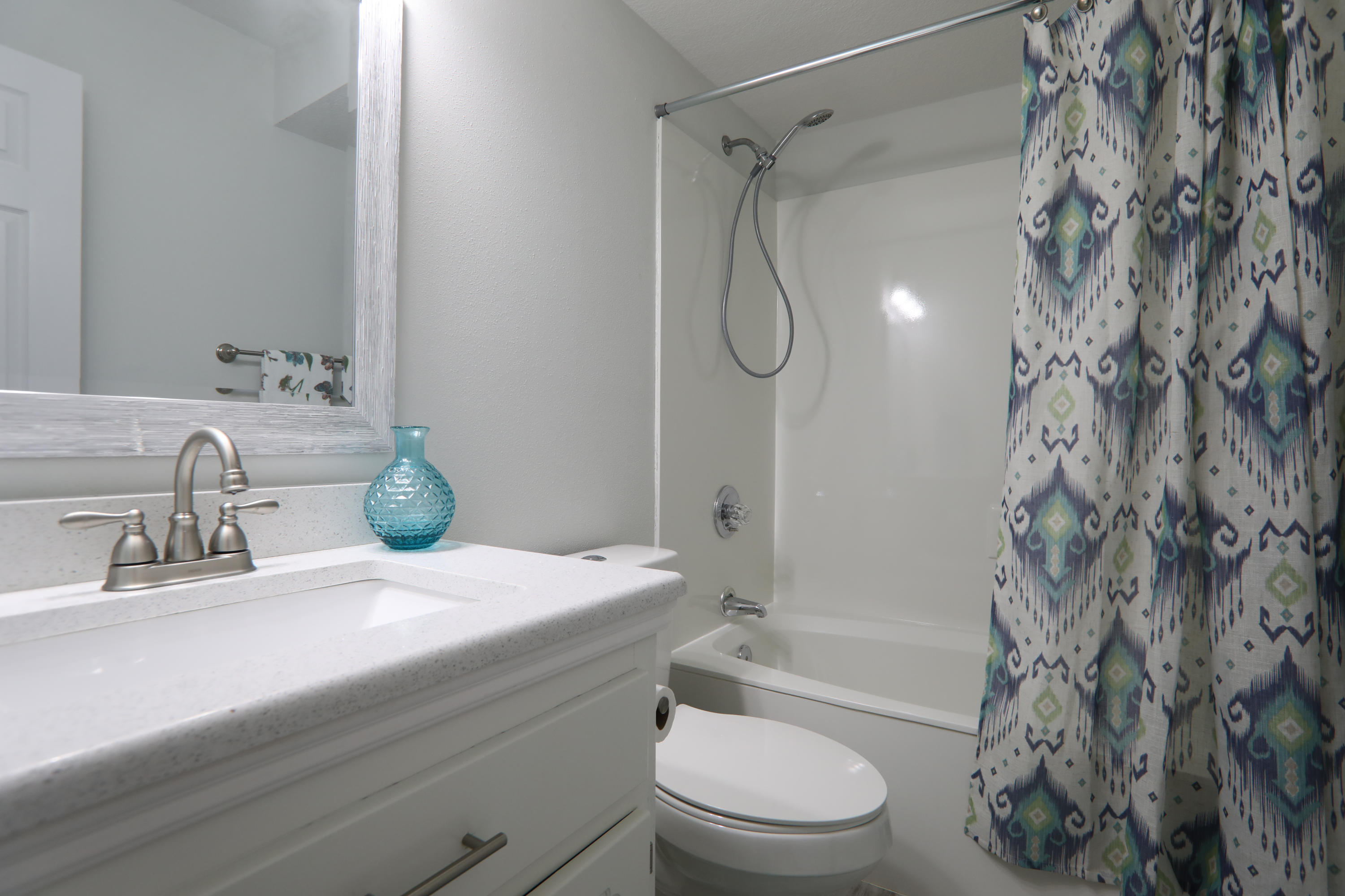 PARKWOOD COURT AT BLUEWATER BAY - Residential