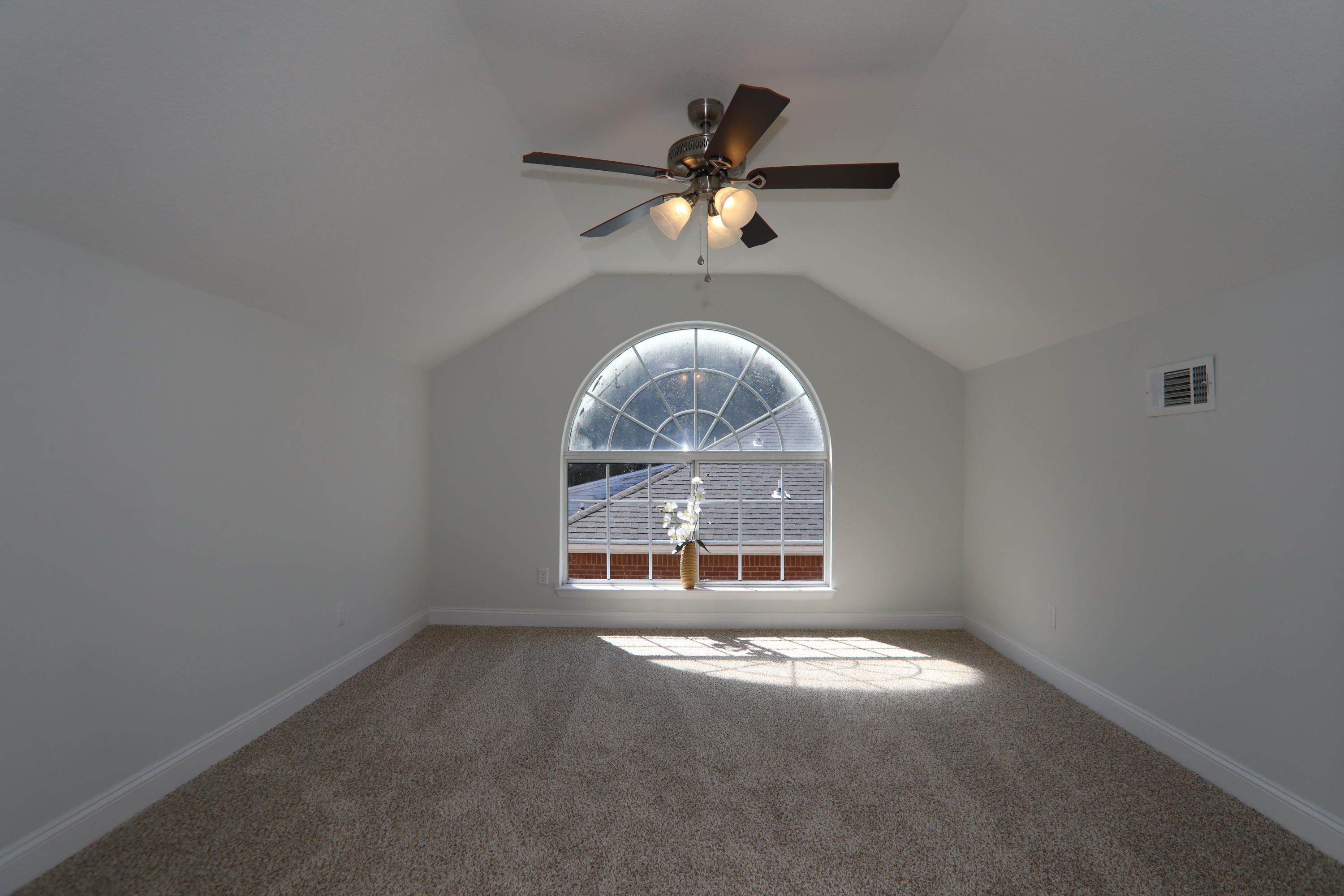 PARKWOOD COURT AT BLUEWATER BAY - Residential