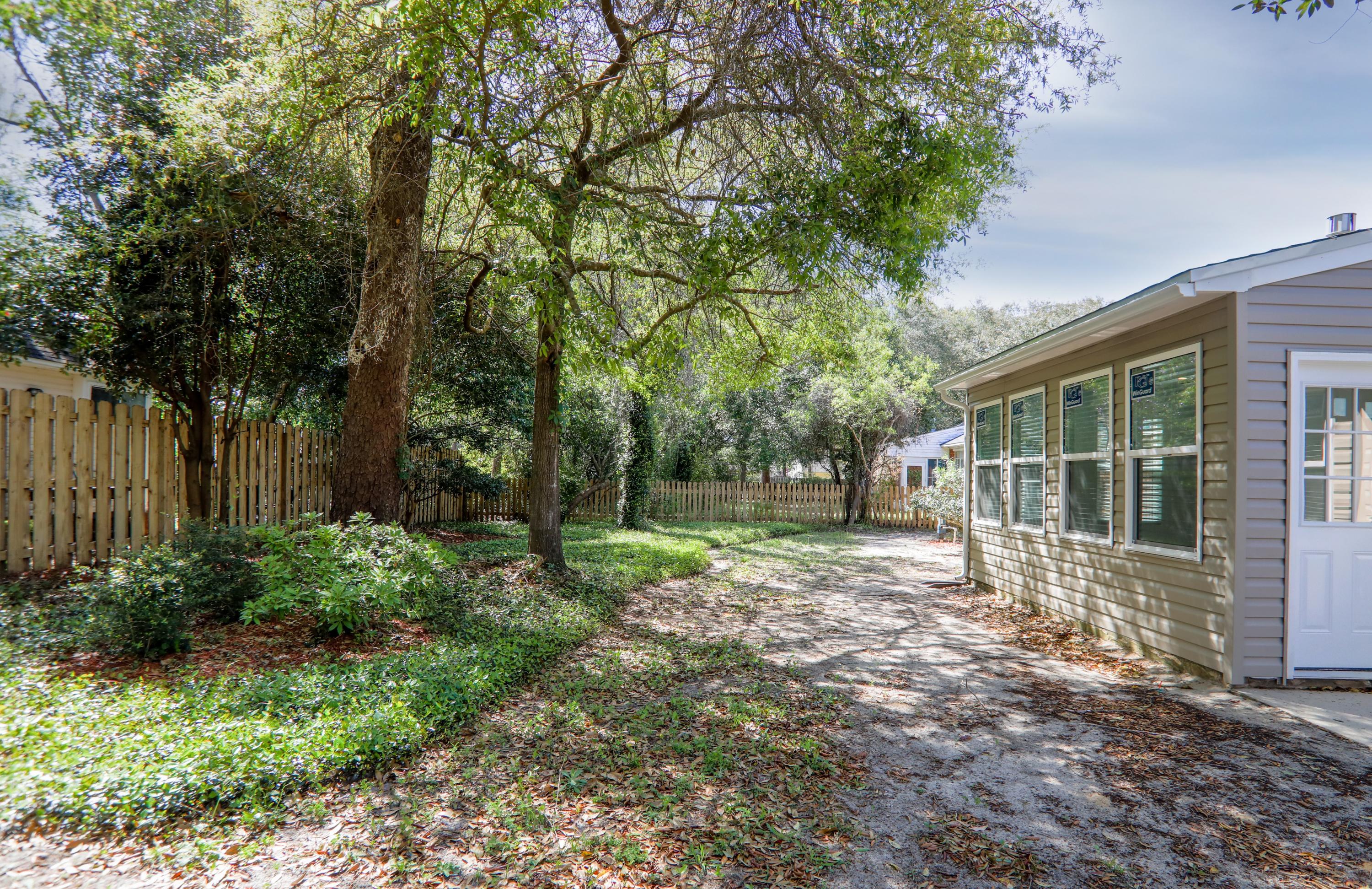 PARKWOOD COURT AT BLUEWATER BAY - Residential