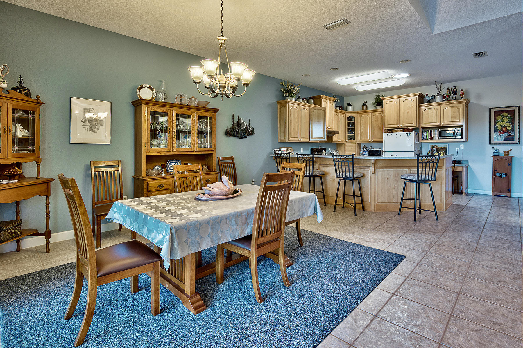 LAKE SHORE ESTATES - Residential