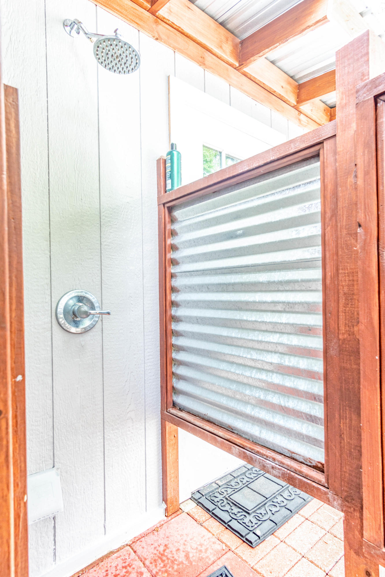 ELLIOTTS POINT - Residential