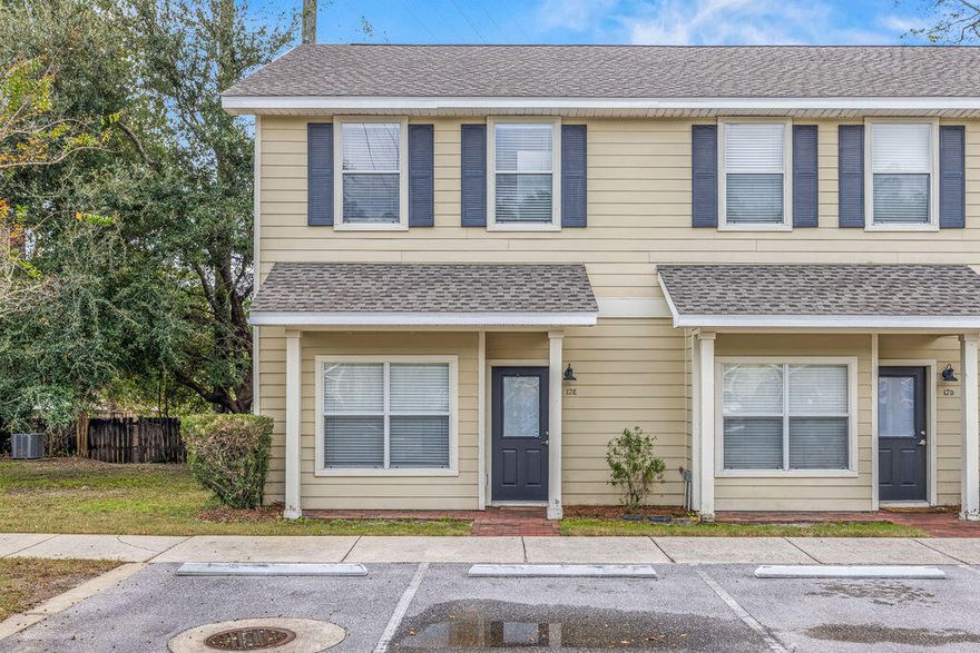 **New $2,500 Buyer Credit at Closing** End Unit!  Introducing the Palms of Freeport, ideally situated just across the street from Freeport Elementary School. This unit has been thoughtfully upgraded, with a new roof in 2022, an HVAC system replaced in 2019, modern LVP flooring (except on the stairs) and freshly painted walls and cabinets. The kitchen comes fully equipped with brand new stainless steel appliances (unused), including a dishwasher, refrigerator, microwave, and stove/oven. You'll find all the comforts you need within this unit, featuring ceiling fans, smoke detectors, convenient washer and dryer hookups, and ample storage space. Enjoy the community pool and all the amenities the Palms have to offer.  *Buyer to verify all info/dimensions.