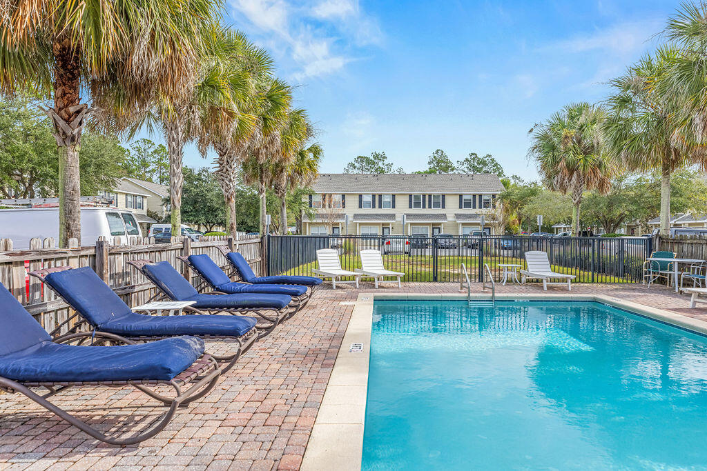 PALMS OF FREEPORT - Residential