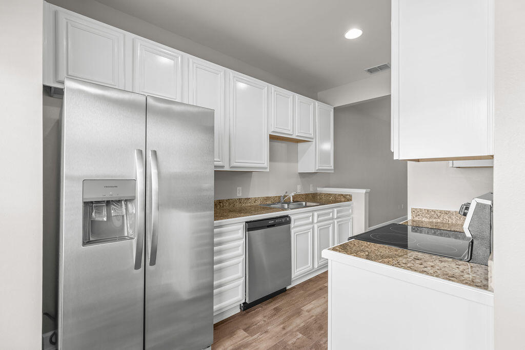 PALMS OF FREEPORT - Residential