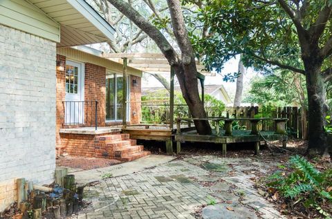 A home in Fort Walton Beach